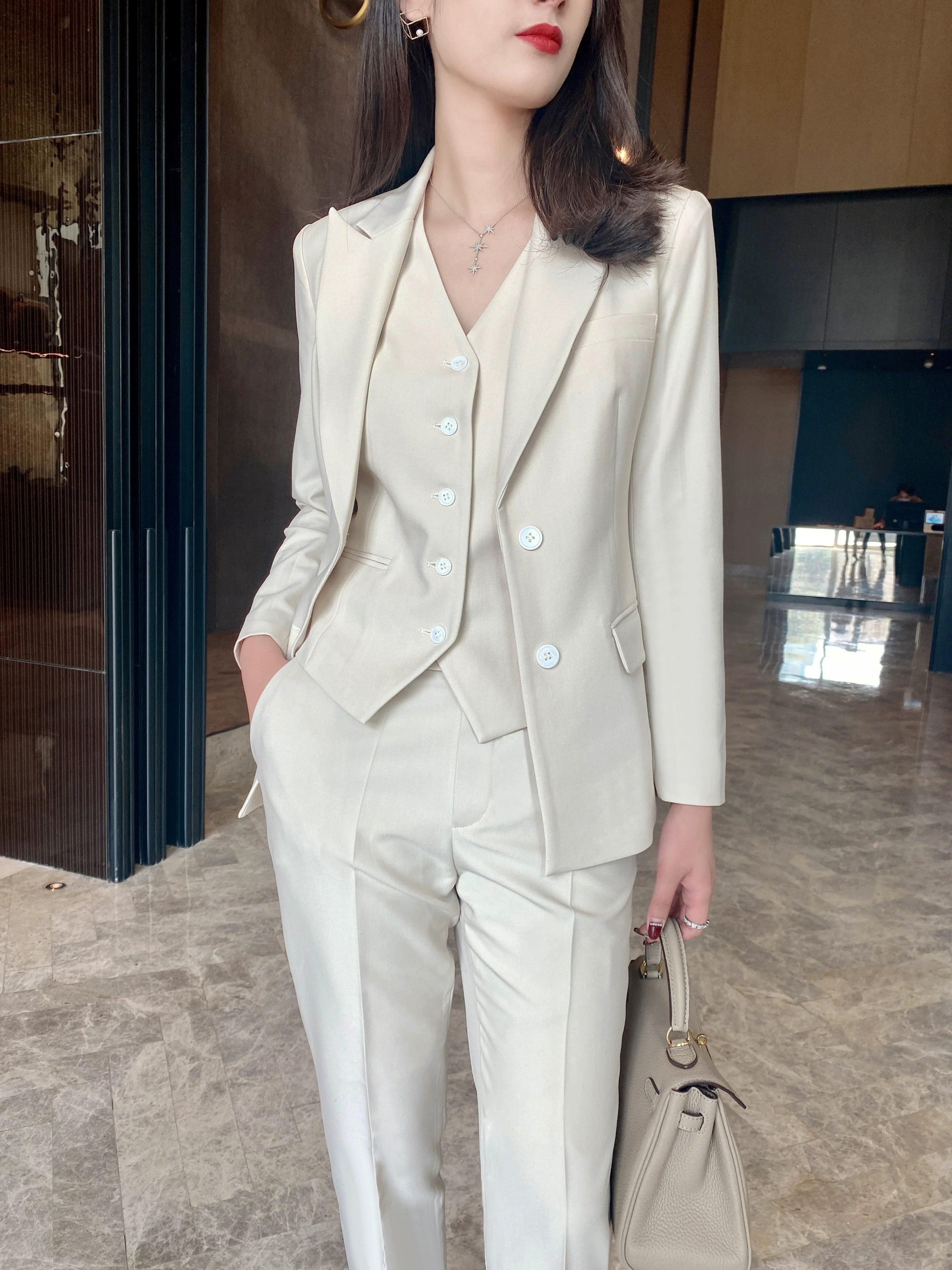 Autumn Oat Color 3-Piece Suit Set – Vest, Trousers, Jacket