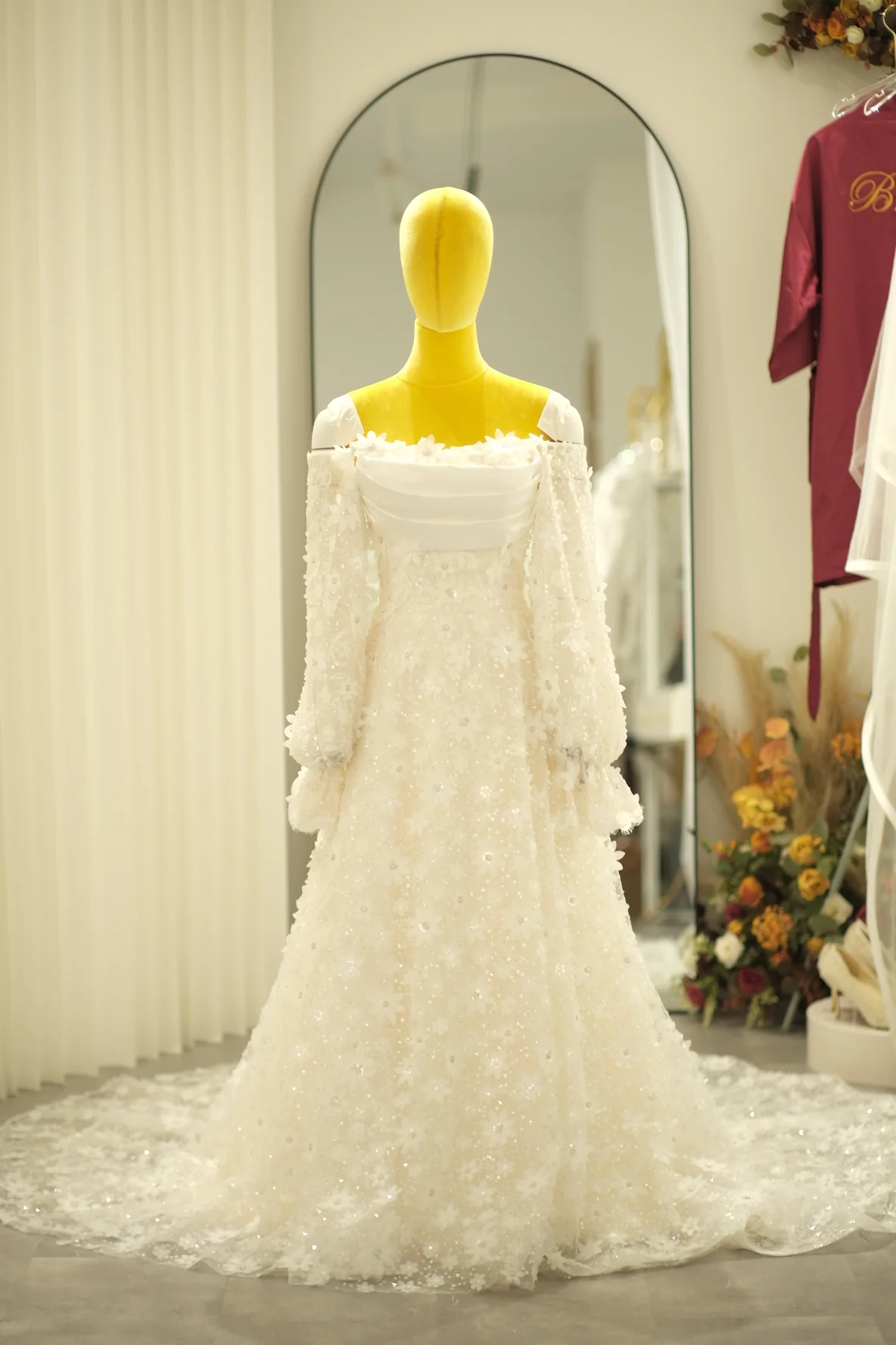 Lux Fabric Full Lace with Beaded Size S Wedding Gown | Ready-to-Wear - Image 12