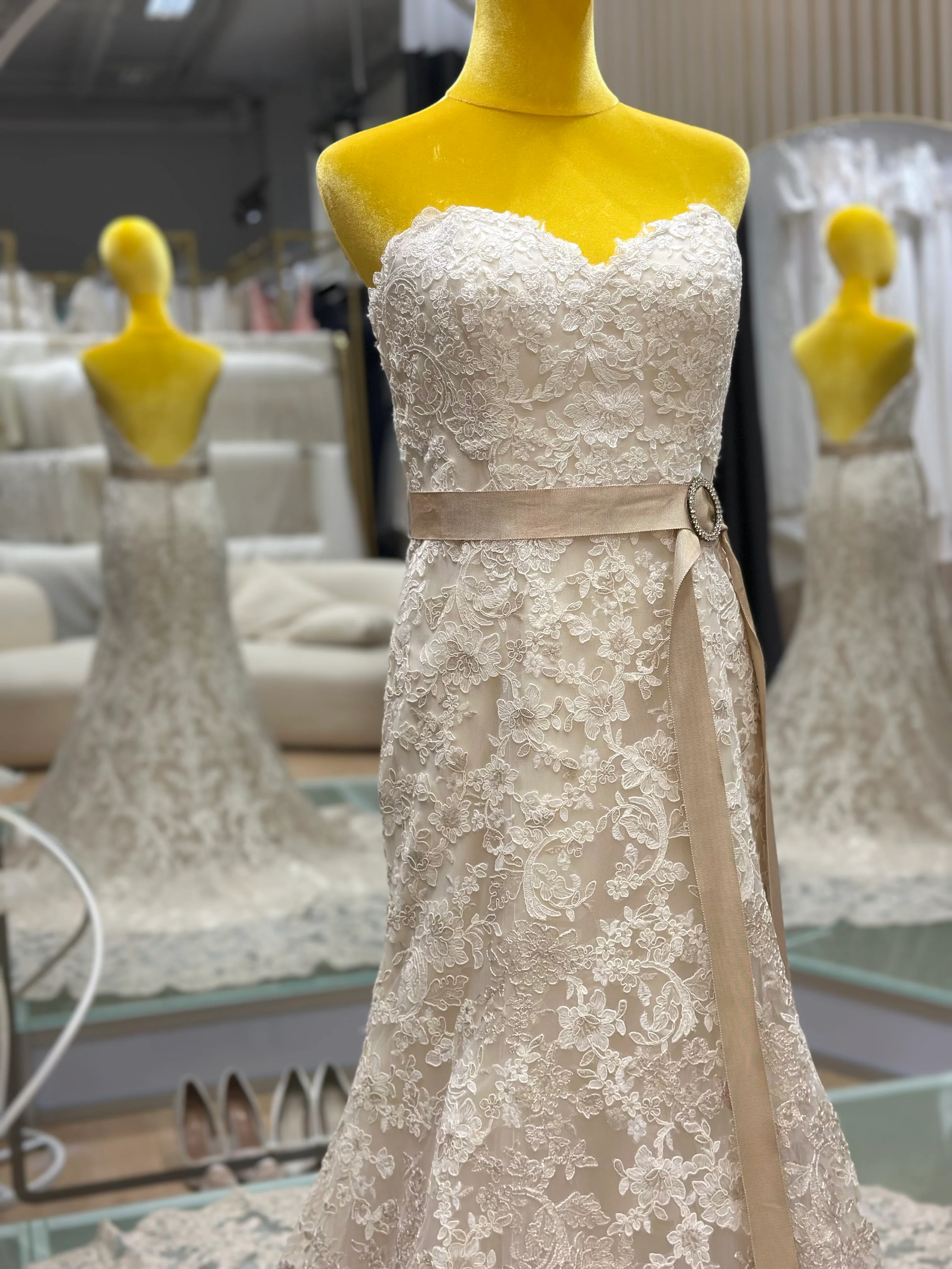 Lux Full Fabric Lace Beaded Size S Wedding Gown | Ready-to-Wear - Image 5