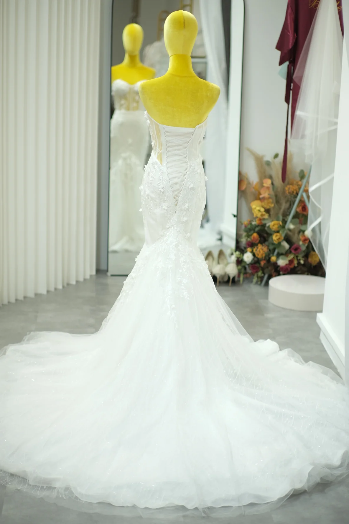 Lux 3D Lace Size S Wedding Gown | Ready-to-Wear - Image 5