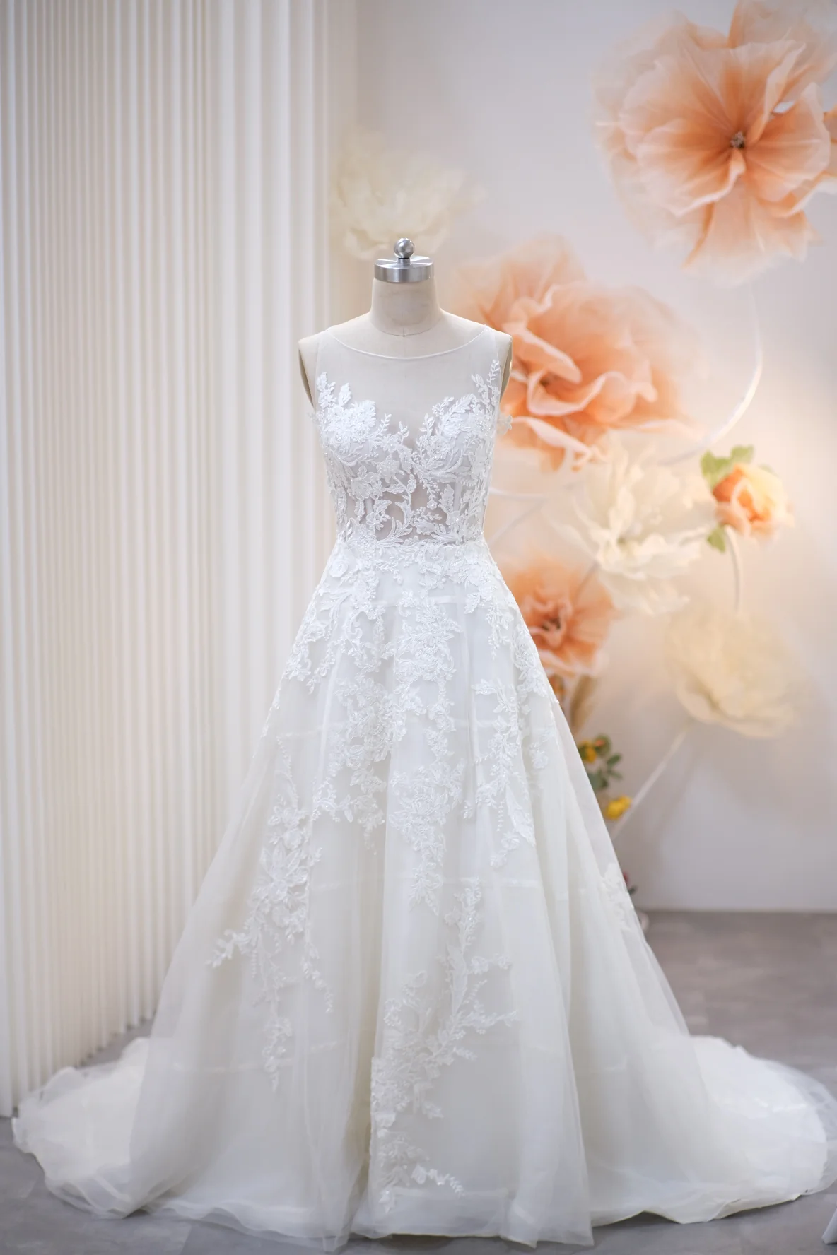 Lux Full Applique Lace with Beaded Wedding Gown Size M | Ready-to-Wear