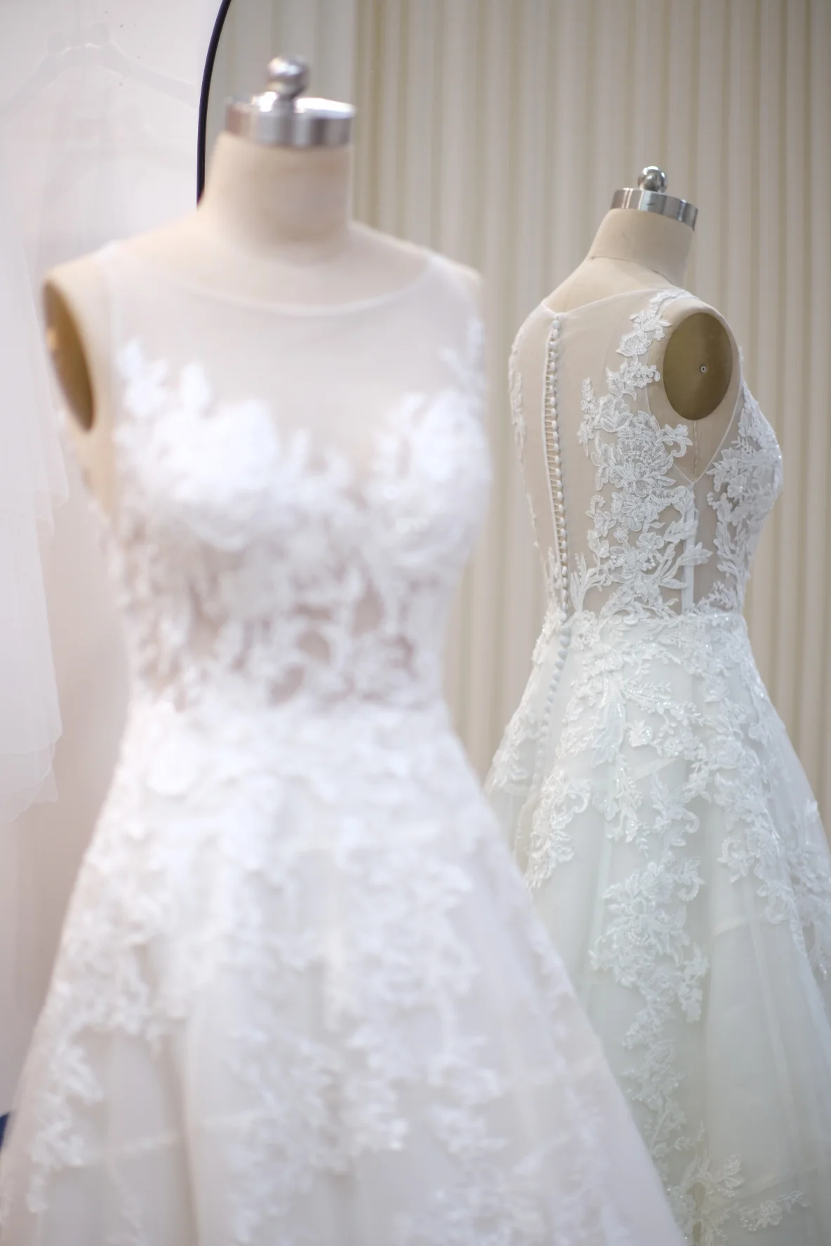 Lux Full Applique Lace with Beaded Wedding Gown Size M | Ready-to-Wear - Image 4