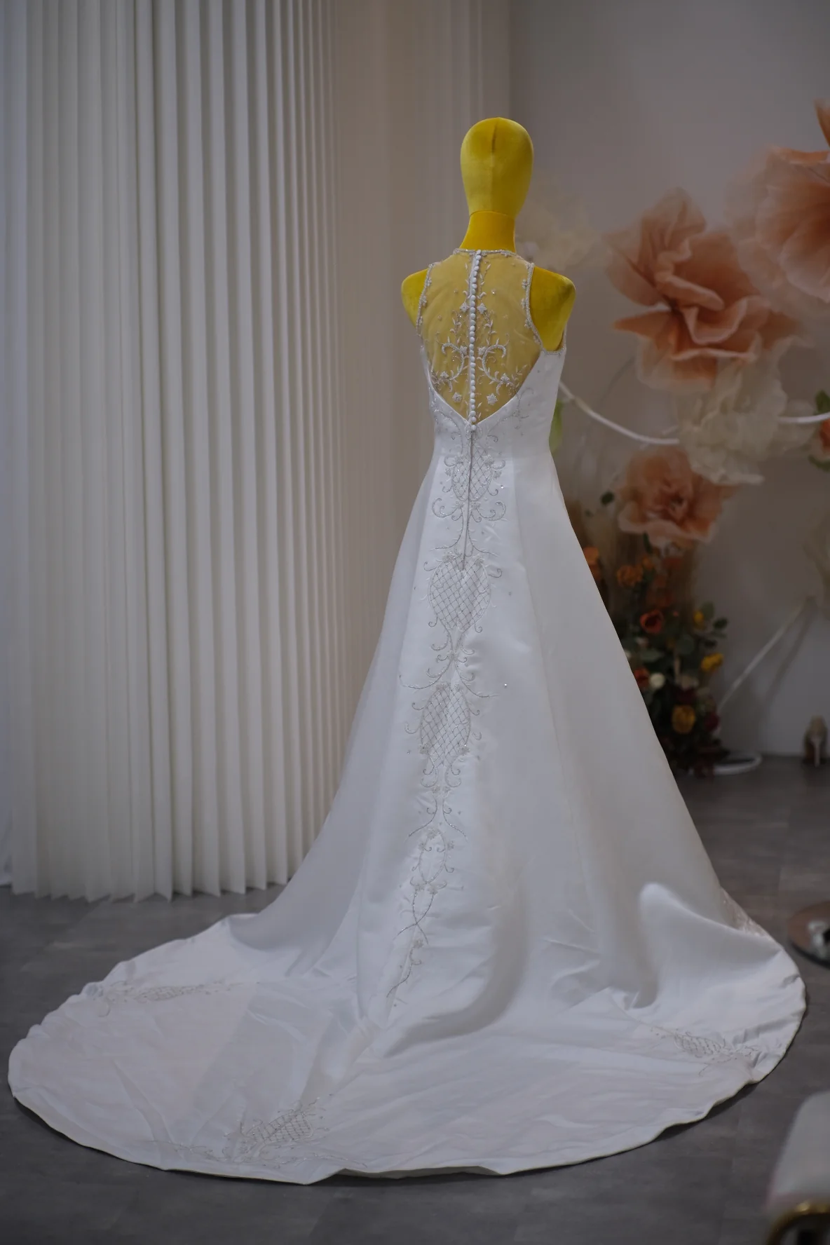 Premium Half Lace with Beaded Wedding Gown Size L | Ready-to-Wear - Image 3
