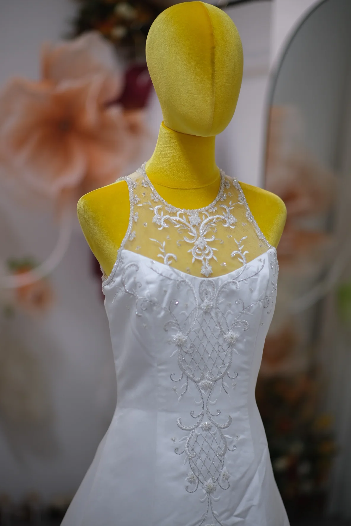 Premium Half Lace with Beaded Wedding Gown Size L | Ready-to-Wear - Image 4