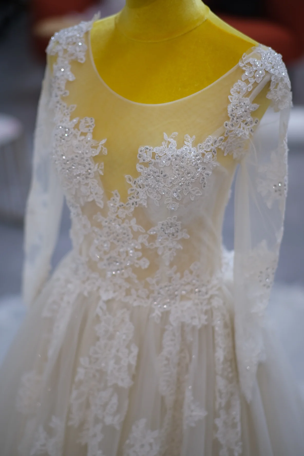 Premium Full Lace with Beaded Wedding Gown Size S | Ready-to-Wear - Image 7