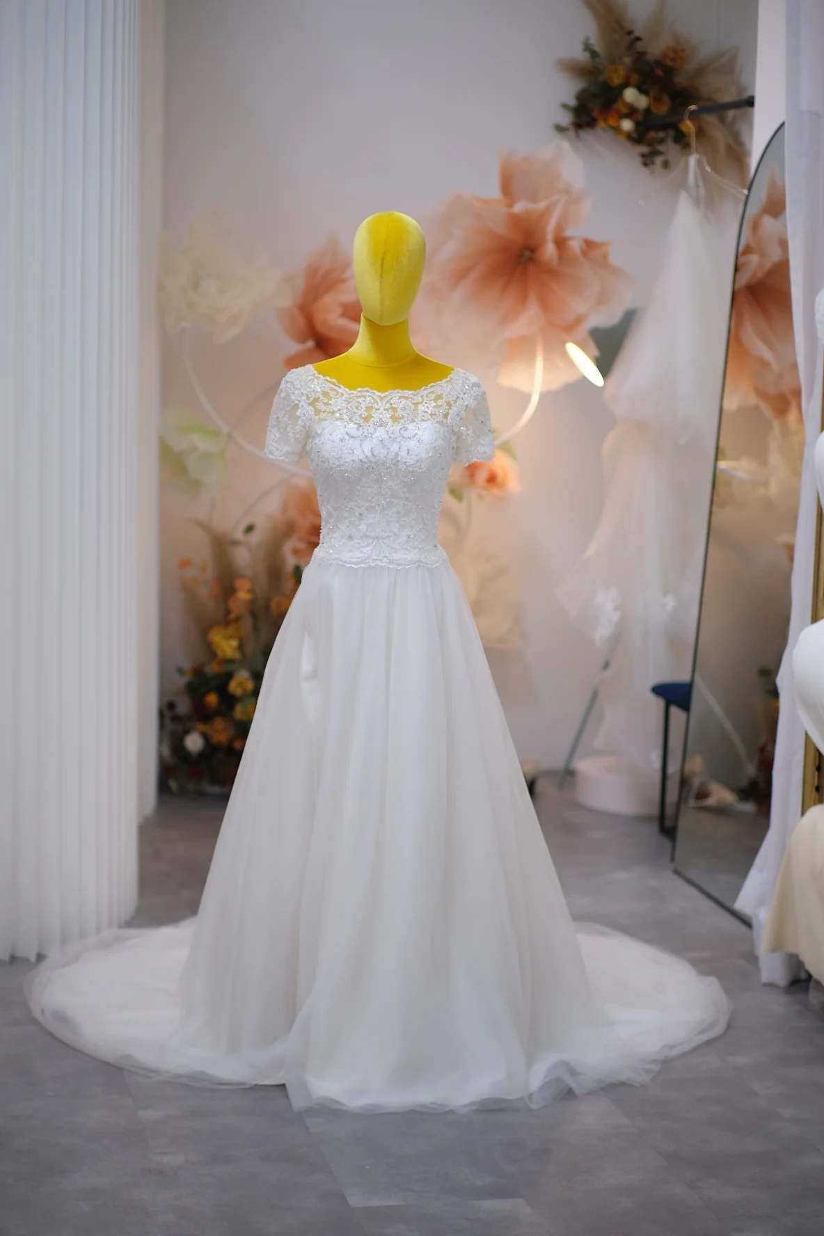 Premium Half Lace with Beaded Wedding Gown Size XL | Ready-to-Wear