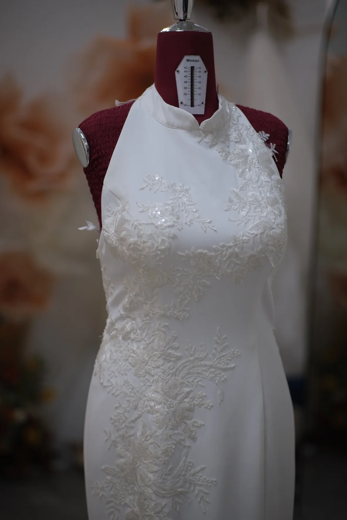 Luxury Half Lace Wedding Gown Size M | Ready-to-Wear - Image 3