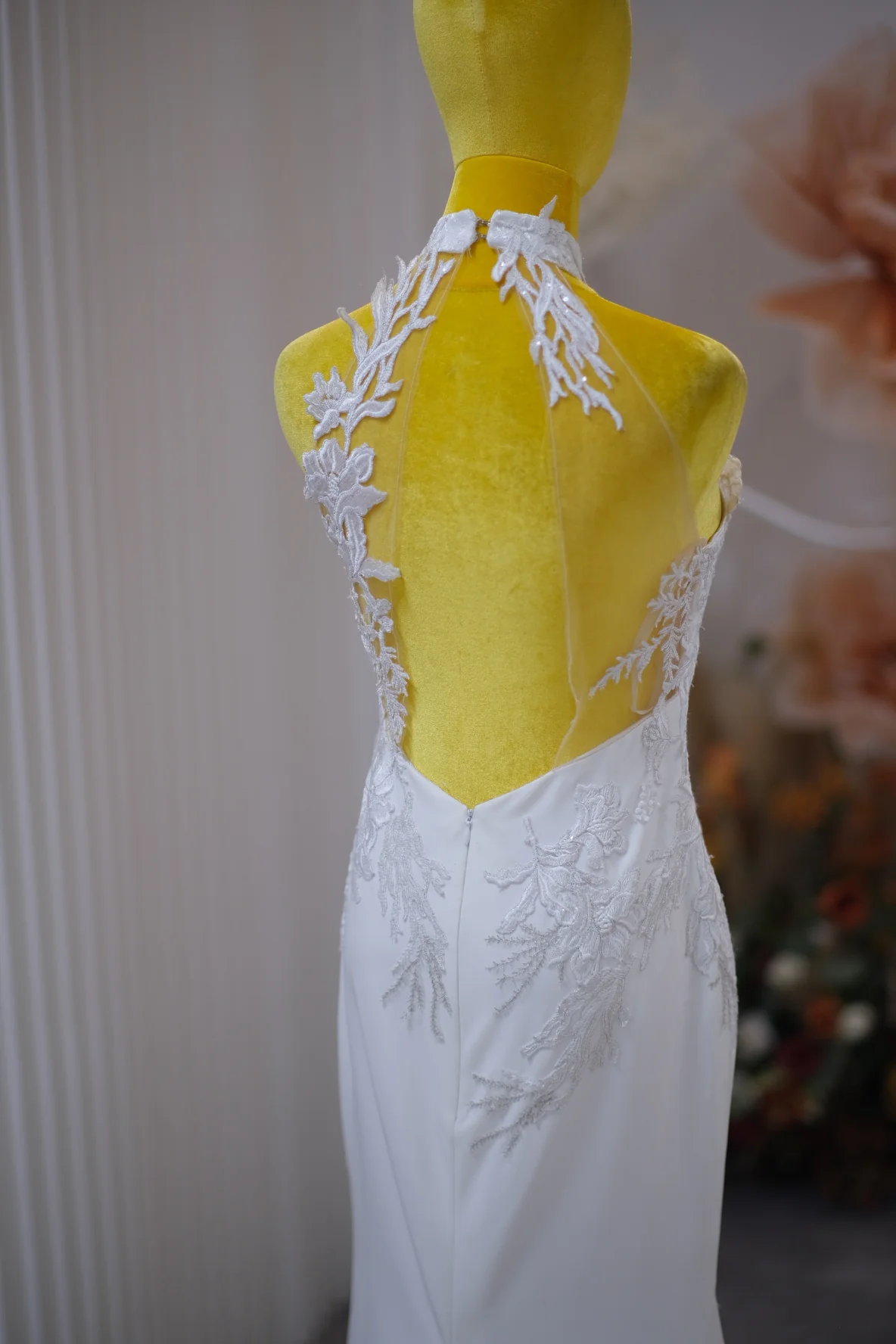 Premium Half Lace Wedding Gown Size L | Ready-to-Wear - Image 6