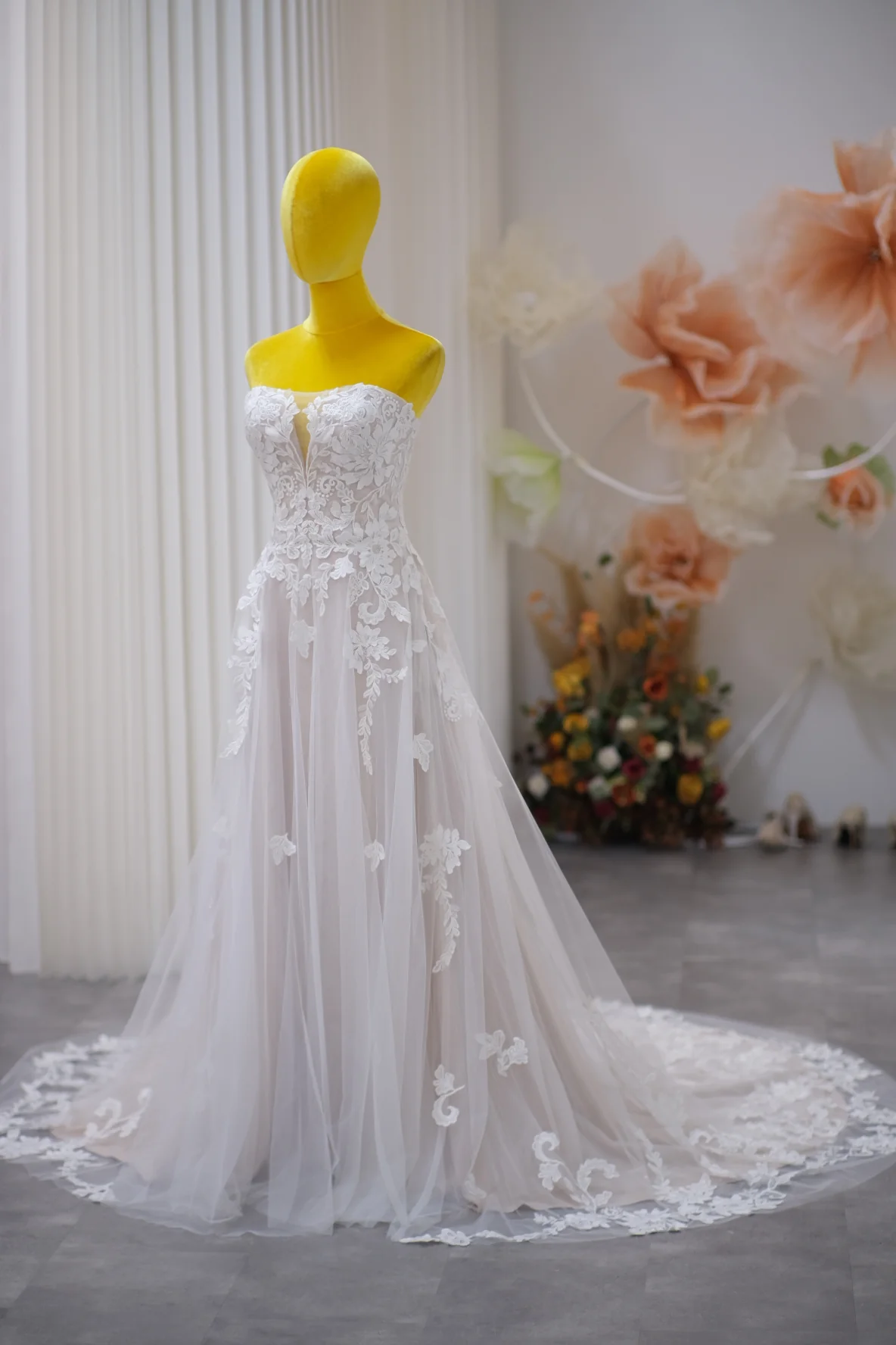 Premium Half Lace Wedding Gown Size S | Ready-to-Wear - Image 2