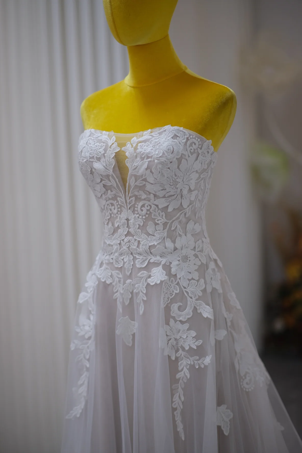 Premium Half Lace Wedding Gown Size S | Ready-to-Wear - Image 3