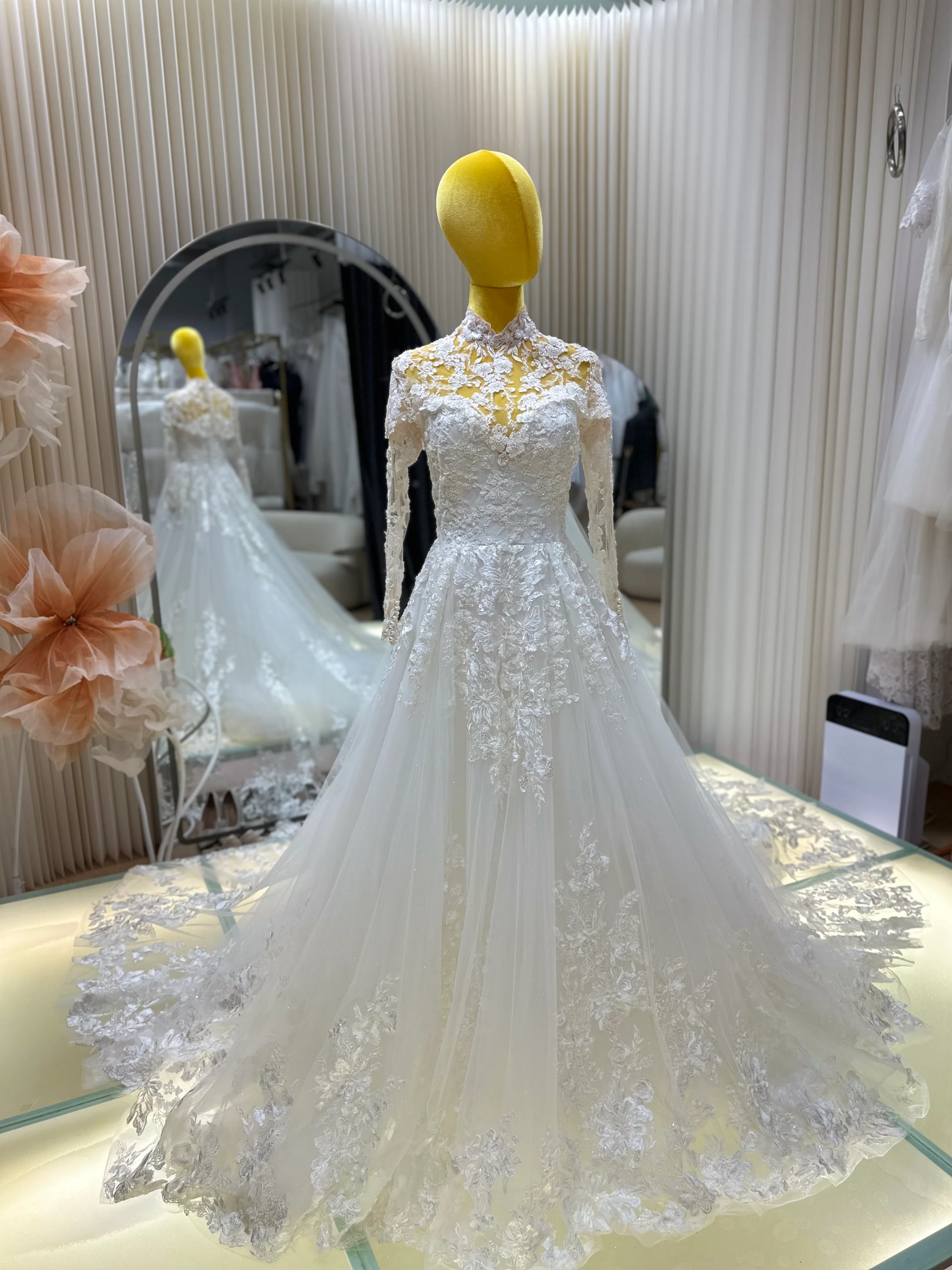 Lux Full Lace Wedding Gown Size XS-XL Bust 78-94 | Ready-to-Wear - Image 11