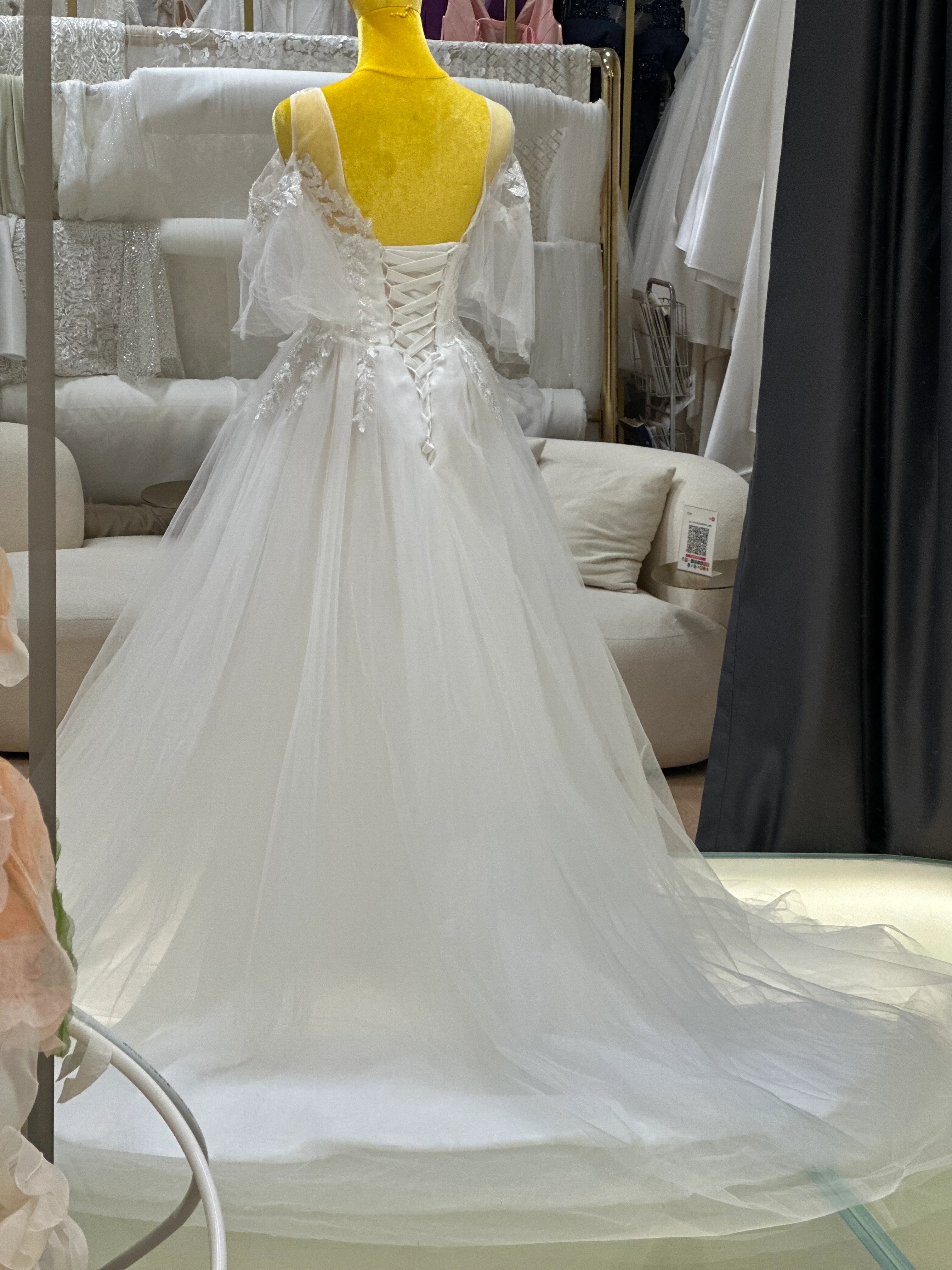 Beaded Half-Lace Wedding Gown Size M-XL | Ready-to-Wear - Image 6