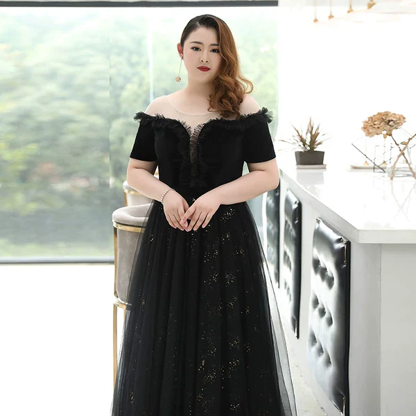 Black Elegant Evening Dress - Image 4