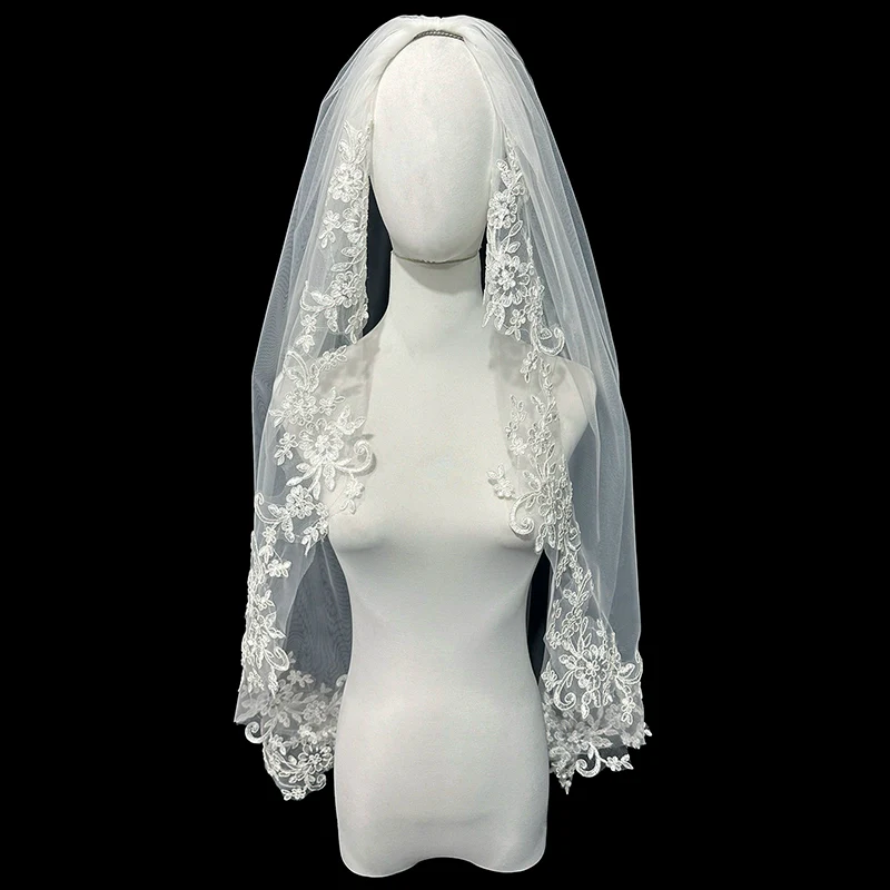 Bridal Lace Short Veil - Image 2