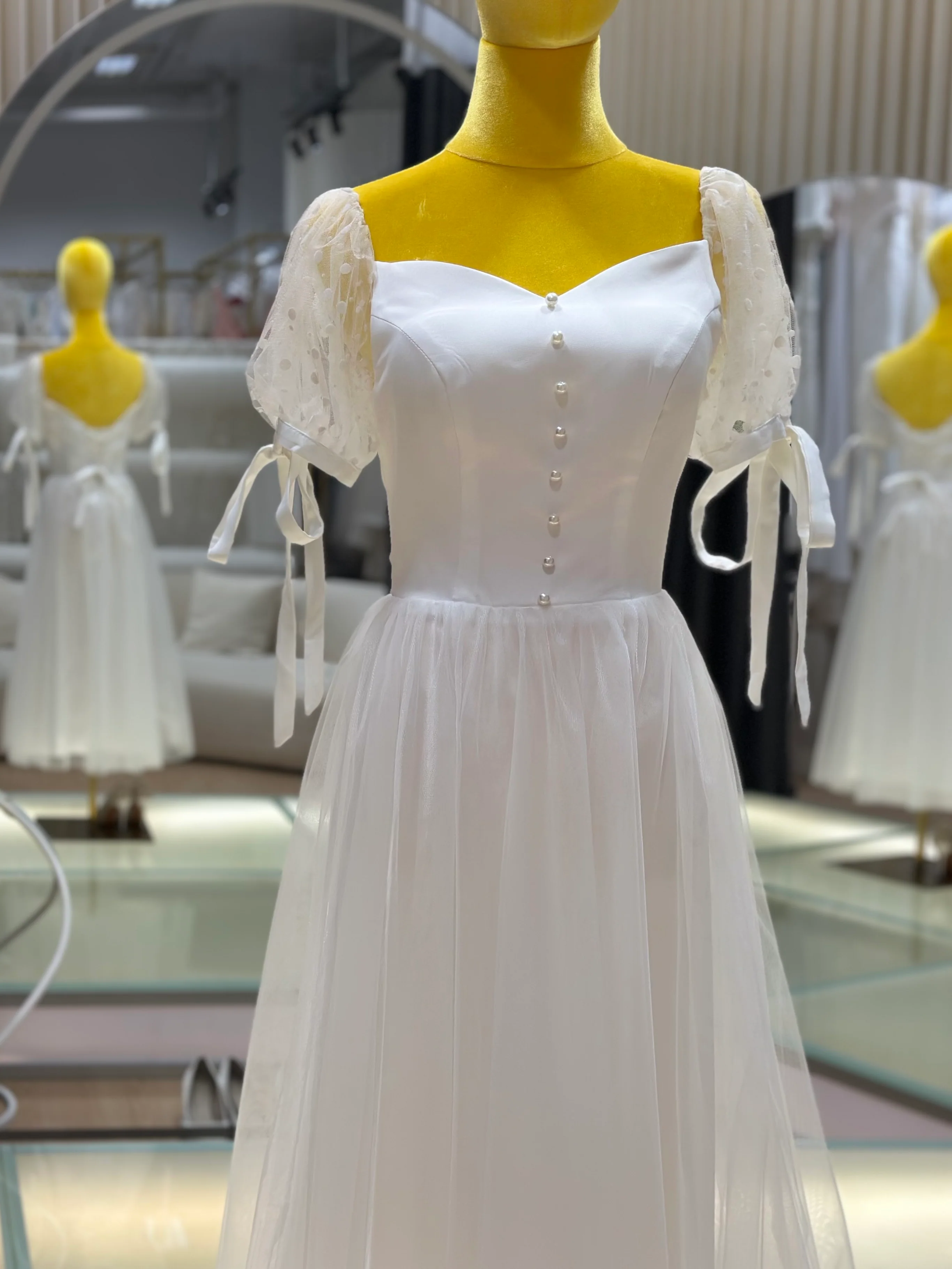 French Forest Style Simple Light Wedding Gown | Ready-to-Wear - Image 3