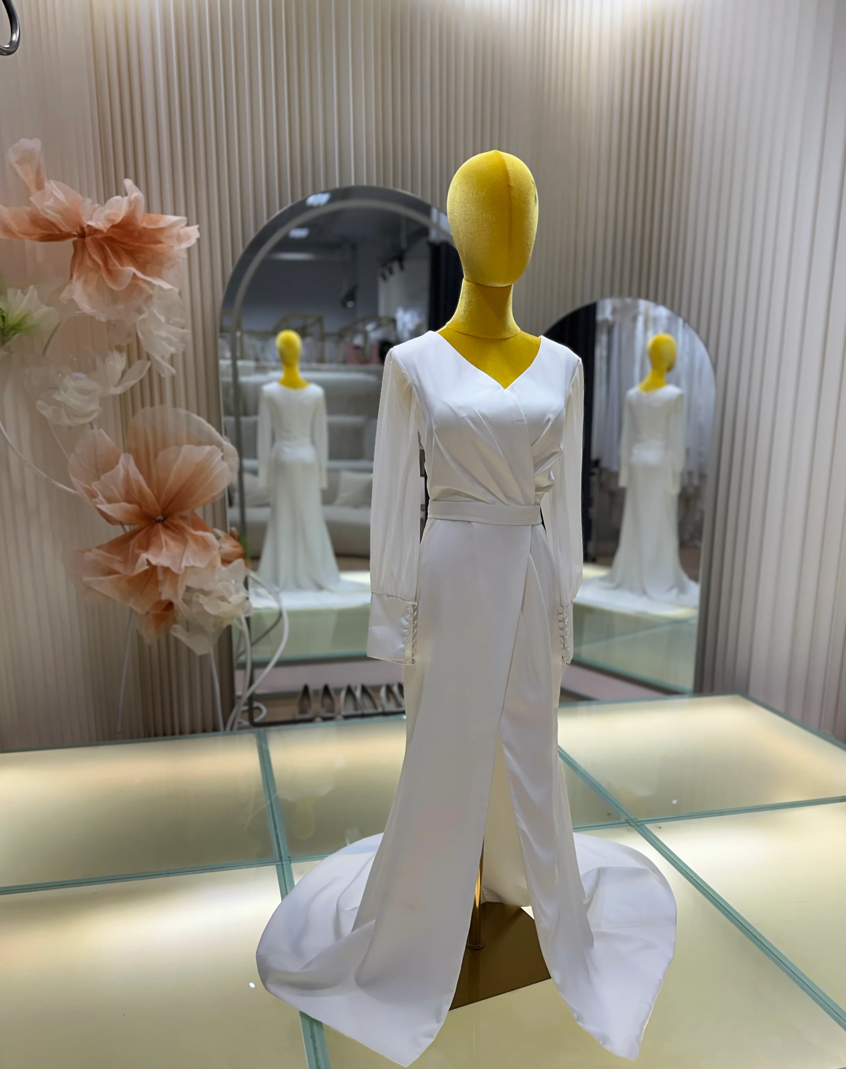 European V-Neck Long Sleeve Backless Slim Wedding Gown | Ready-to-Wear - Image 2
