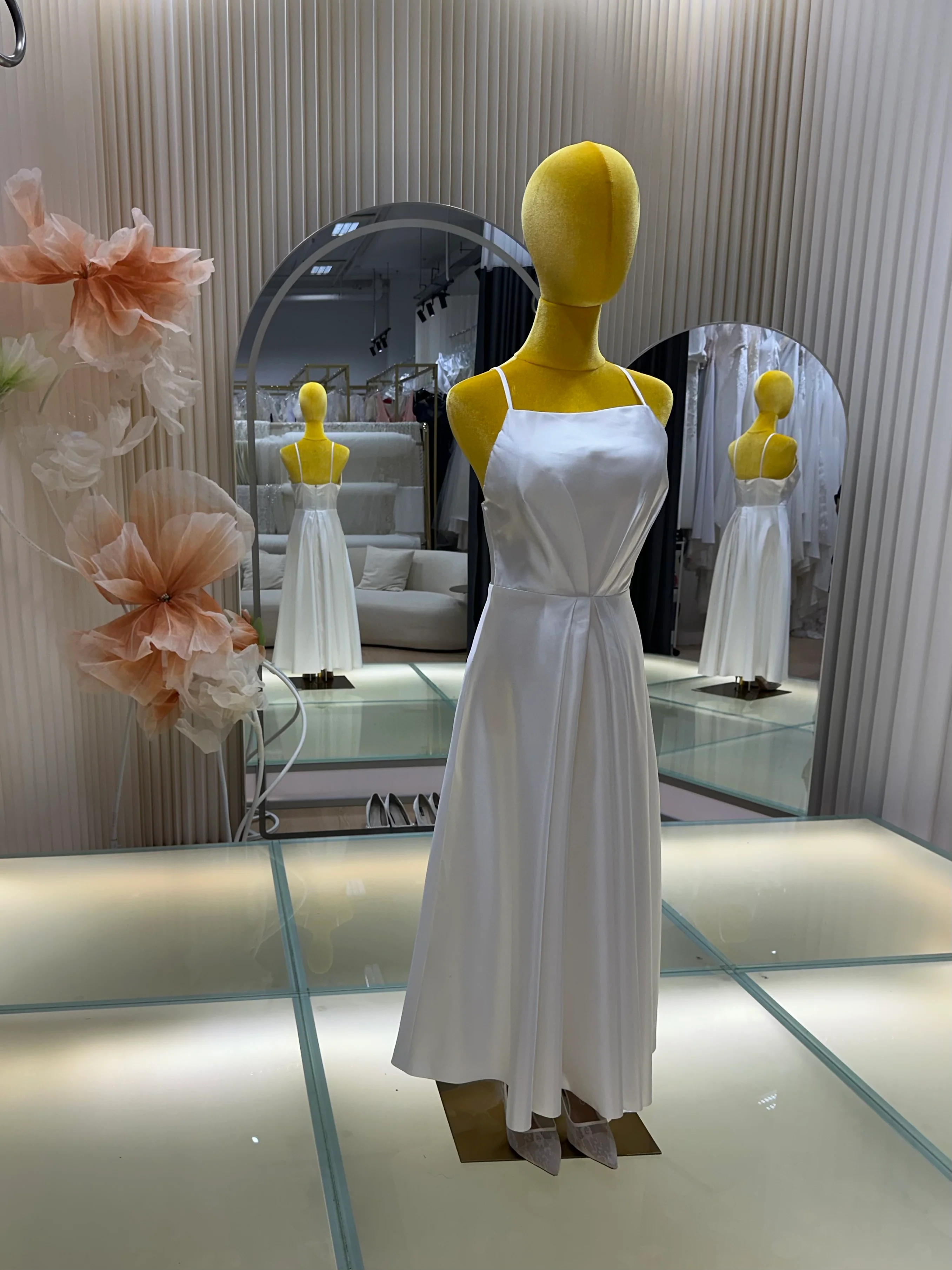 Simple French Style Outdoor Light Wedding Gown | Ready-to-Wear