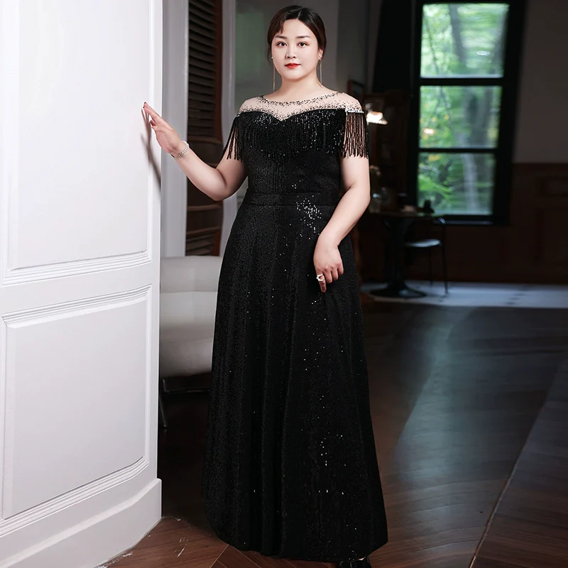 Elegant Black Evening Dress - Image 2