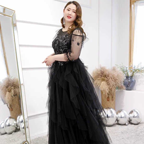 Elegant Black Evening Dress - Image 5