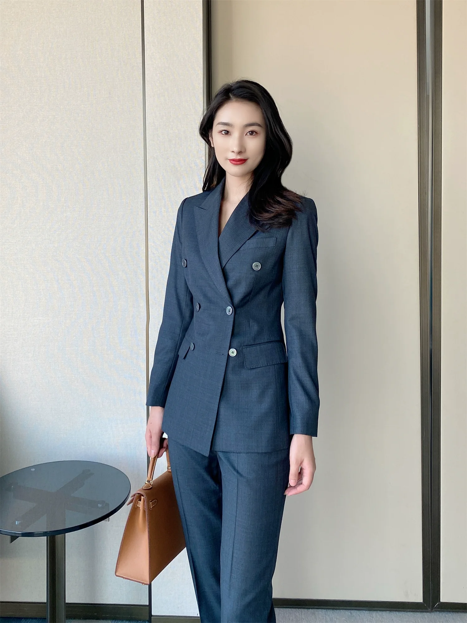 Elegant Dark Gray Wool Suit Set for Autumn Professionals - Image 3