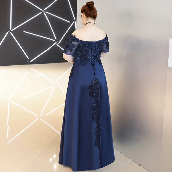 Elegant Evening Dress - Image 4