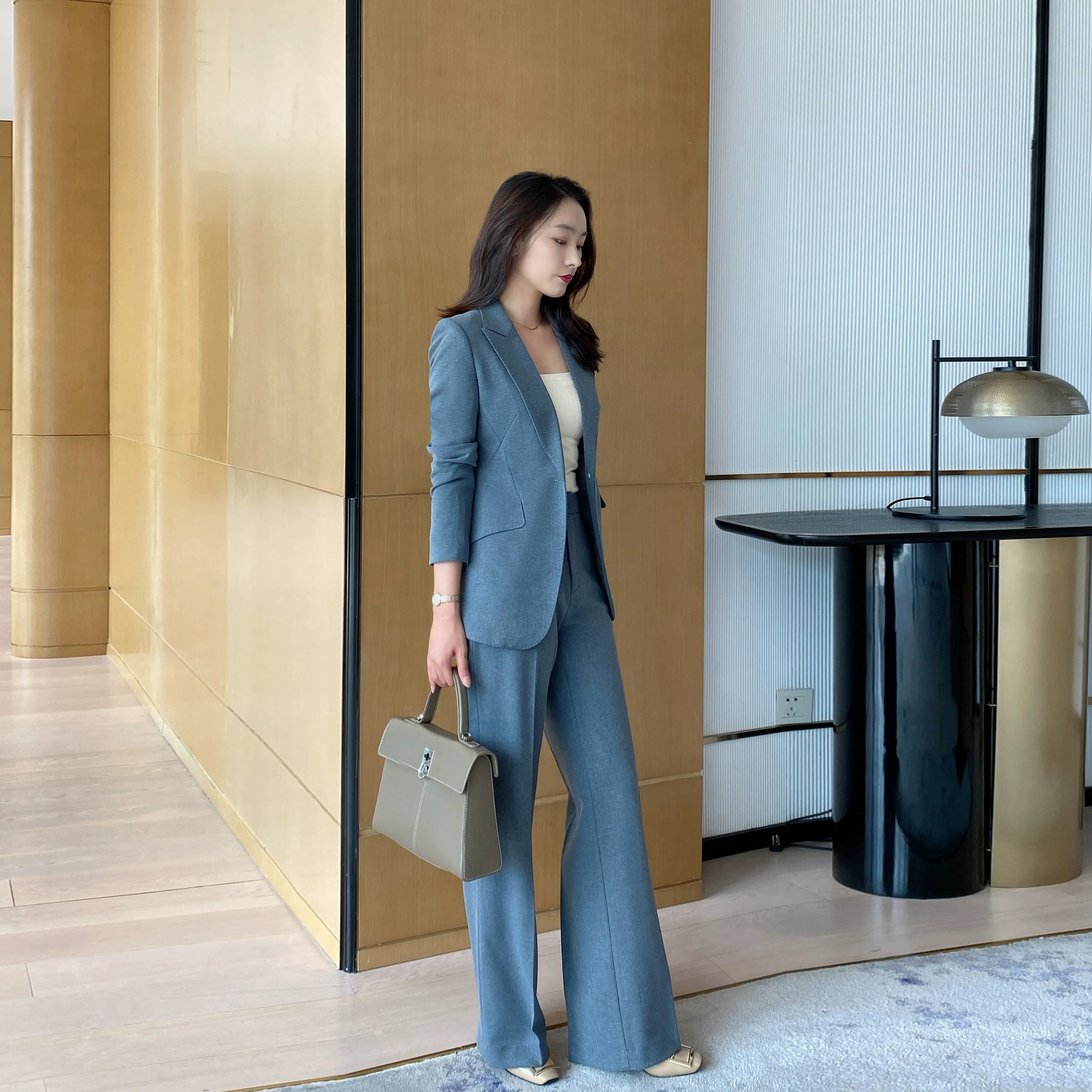 Elegant Grey Demi-Season Women's Suit Jacket Set with Trousers - Image 4