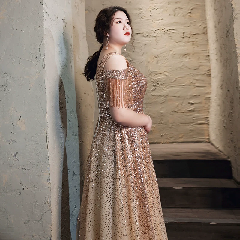 Elegant High-end Evening Dress - Image 2