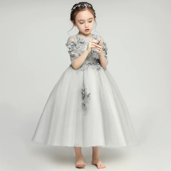 Elegant Long Sleeve Princess Wedding Dress for Piano Performance