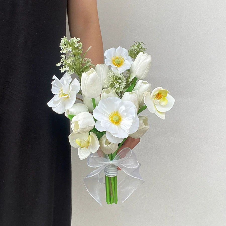 Elegant Phalaenopsis Tulip Hand‑held Silk Bouquet for Weddings & Graduations - Image 2