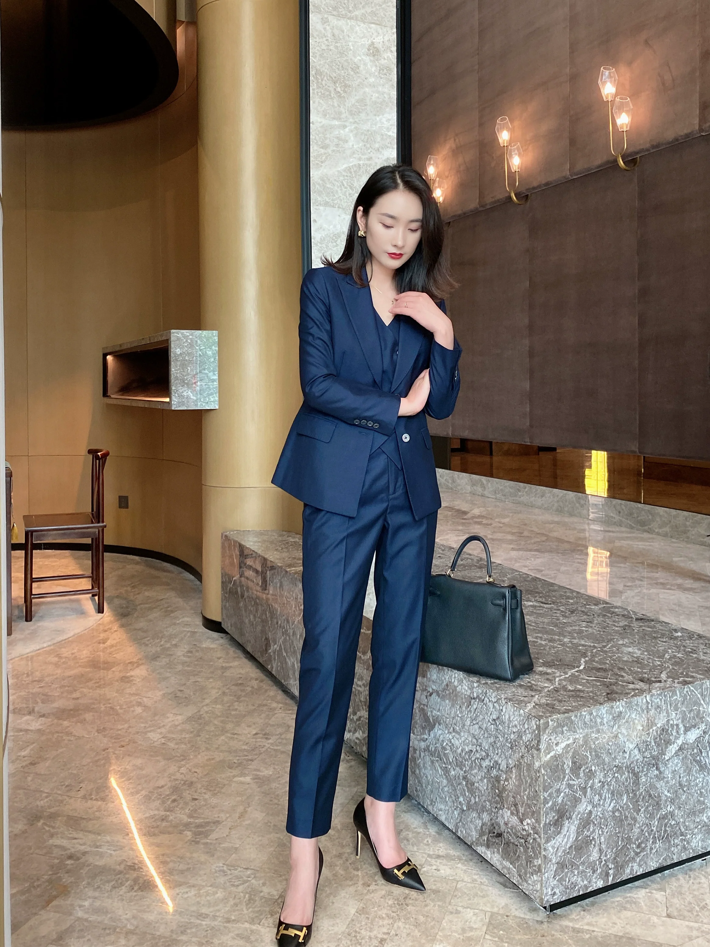 Elegant Spring-Autumn Classic 3-Piece Women's Tailored Suit Set - Image 5