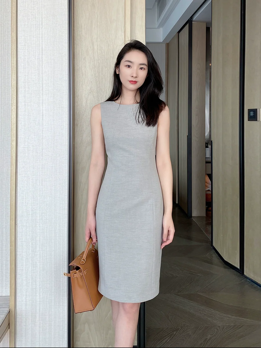 Elegant Summer White Tea Grey Sleeveless Dress Suit Set - Image 2