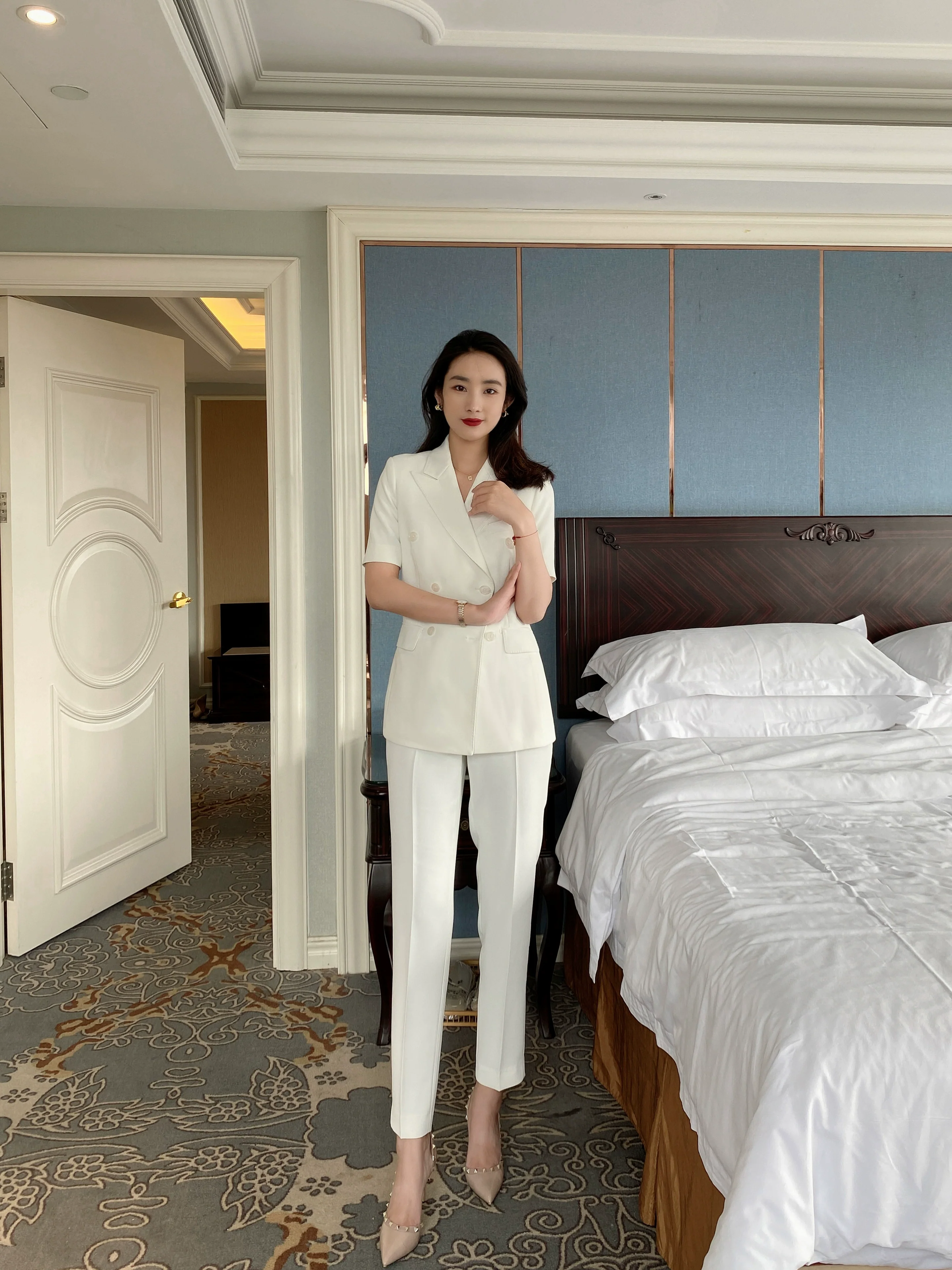 Elegant White Pearl Polyester Summer Suit Jacket with Short Sleeve - Image 6