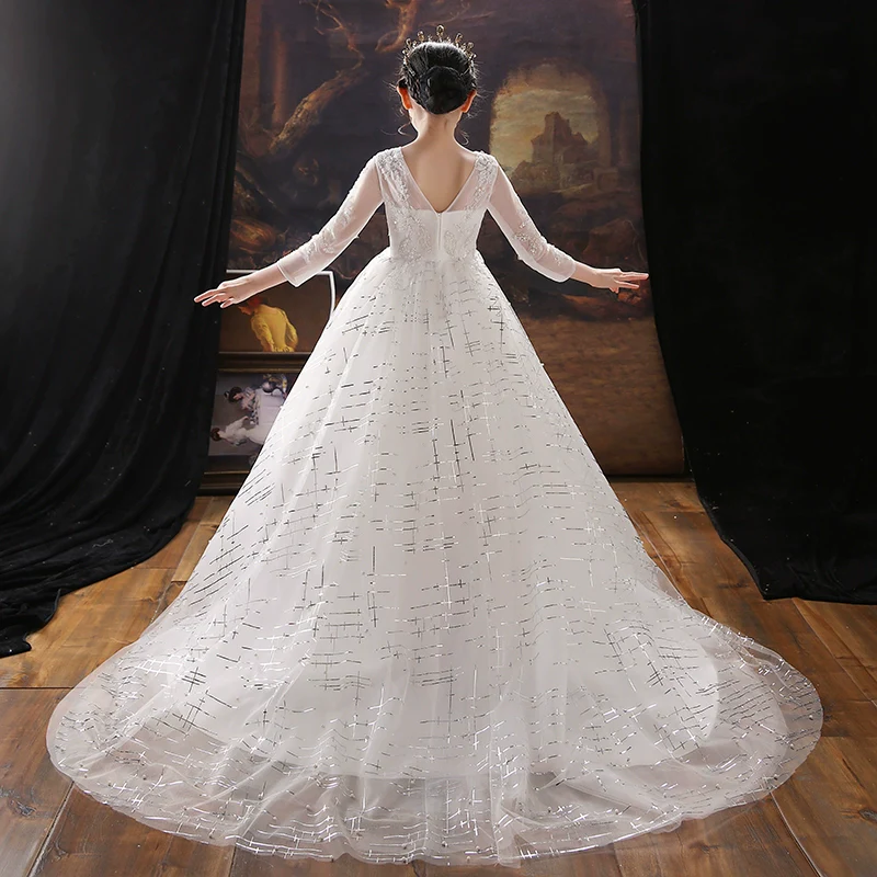 Elite Wedding Dress for Children: Princess Costume, Piano Performance - Image 4