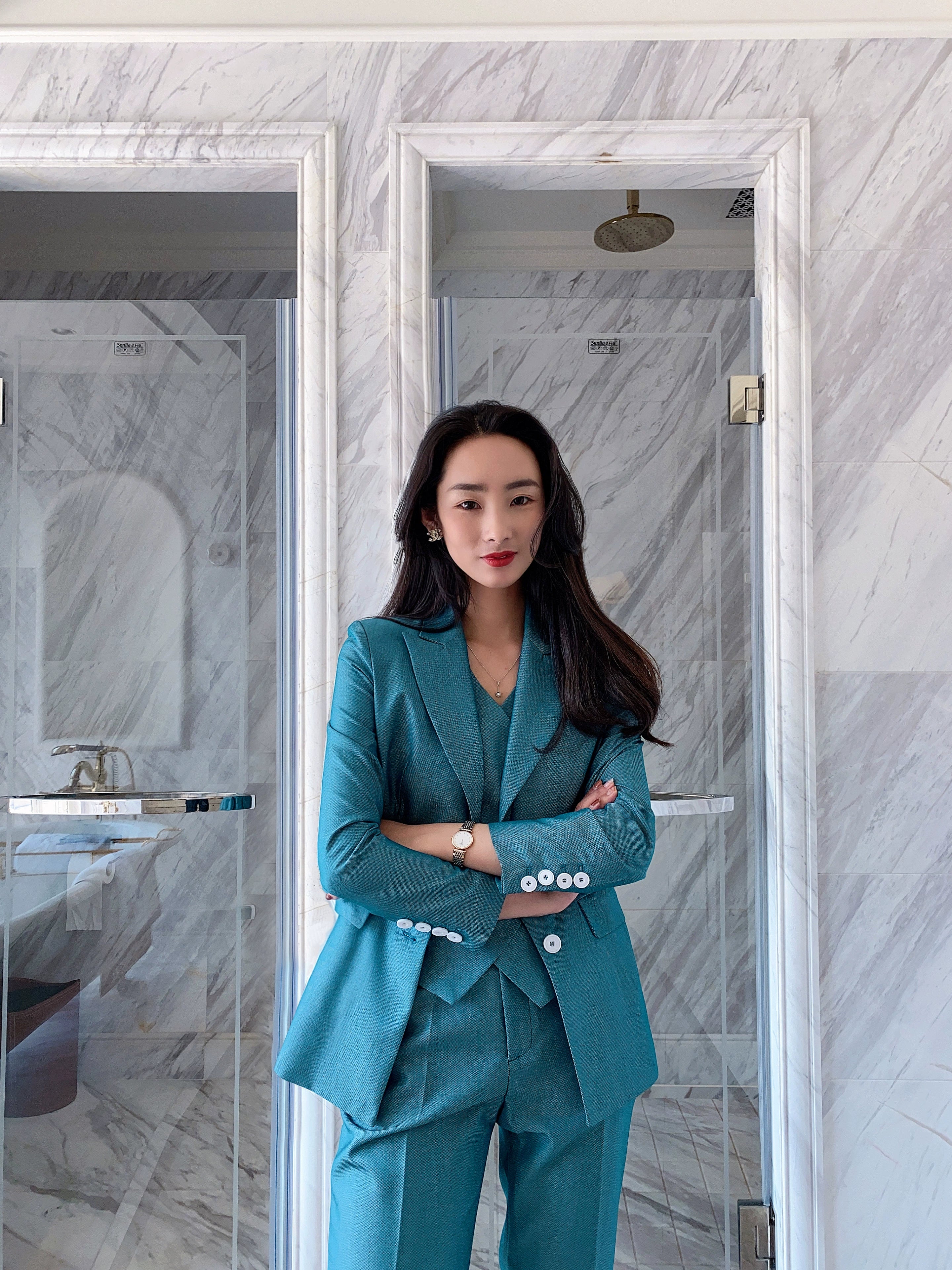 Emerald Green Autumn Women's 3-Piece Tailored Suit Set - Image 3