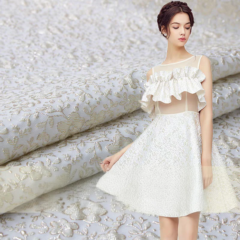 FAB-BROC-013 Autumn and winter jacquard fabric clothing fabric high-end imported gold and silver silk dress windbreaker jacket small Chanel style fabric - Image 4