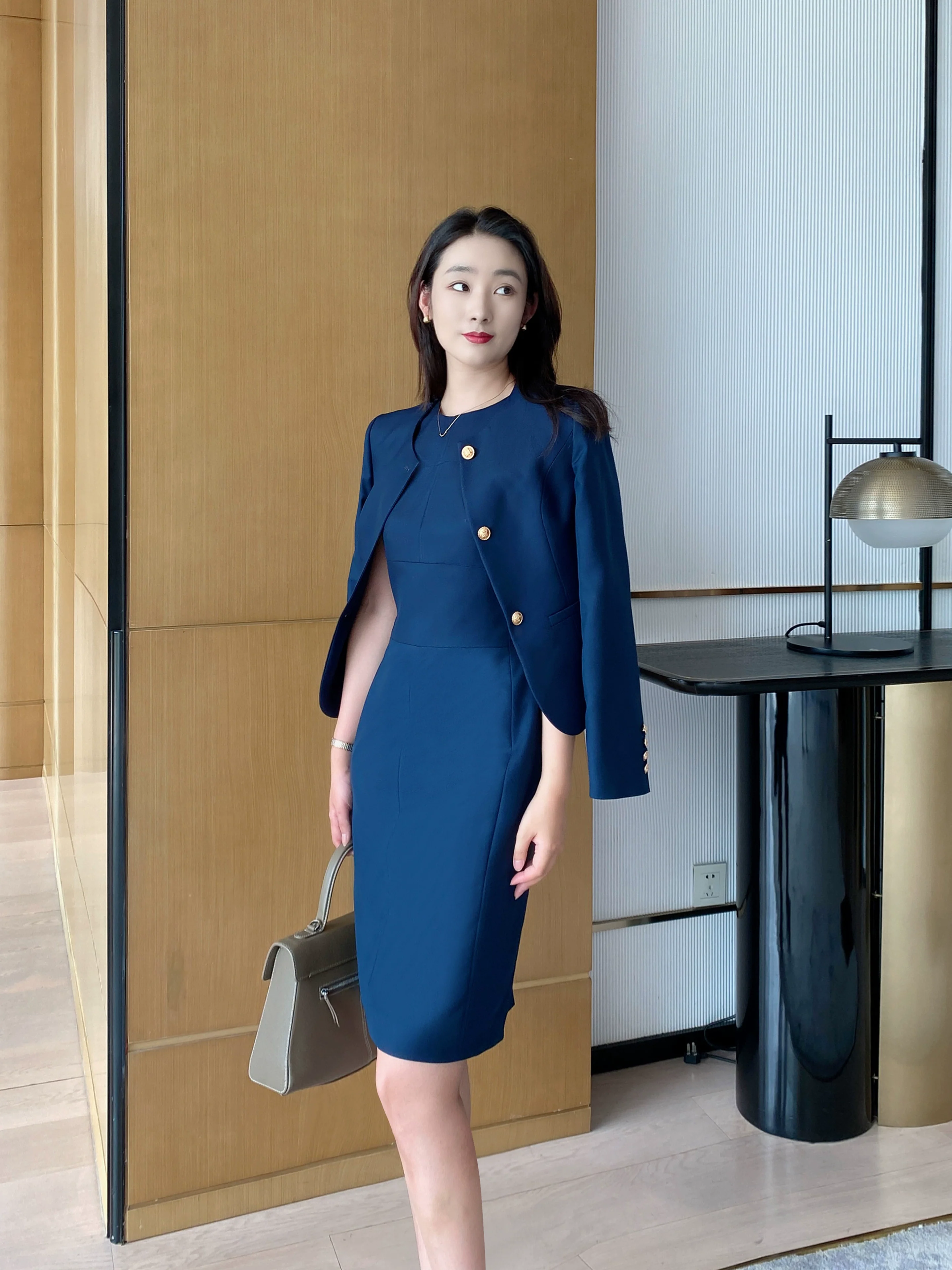 Hidden Green Sleeveless Autumn Dress for Women – Elegant Fit - Image 2