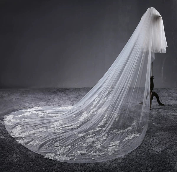 Korean Romantic Lace Wedding Veil - Image 2