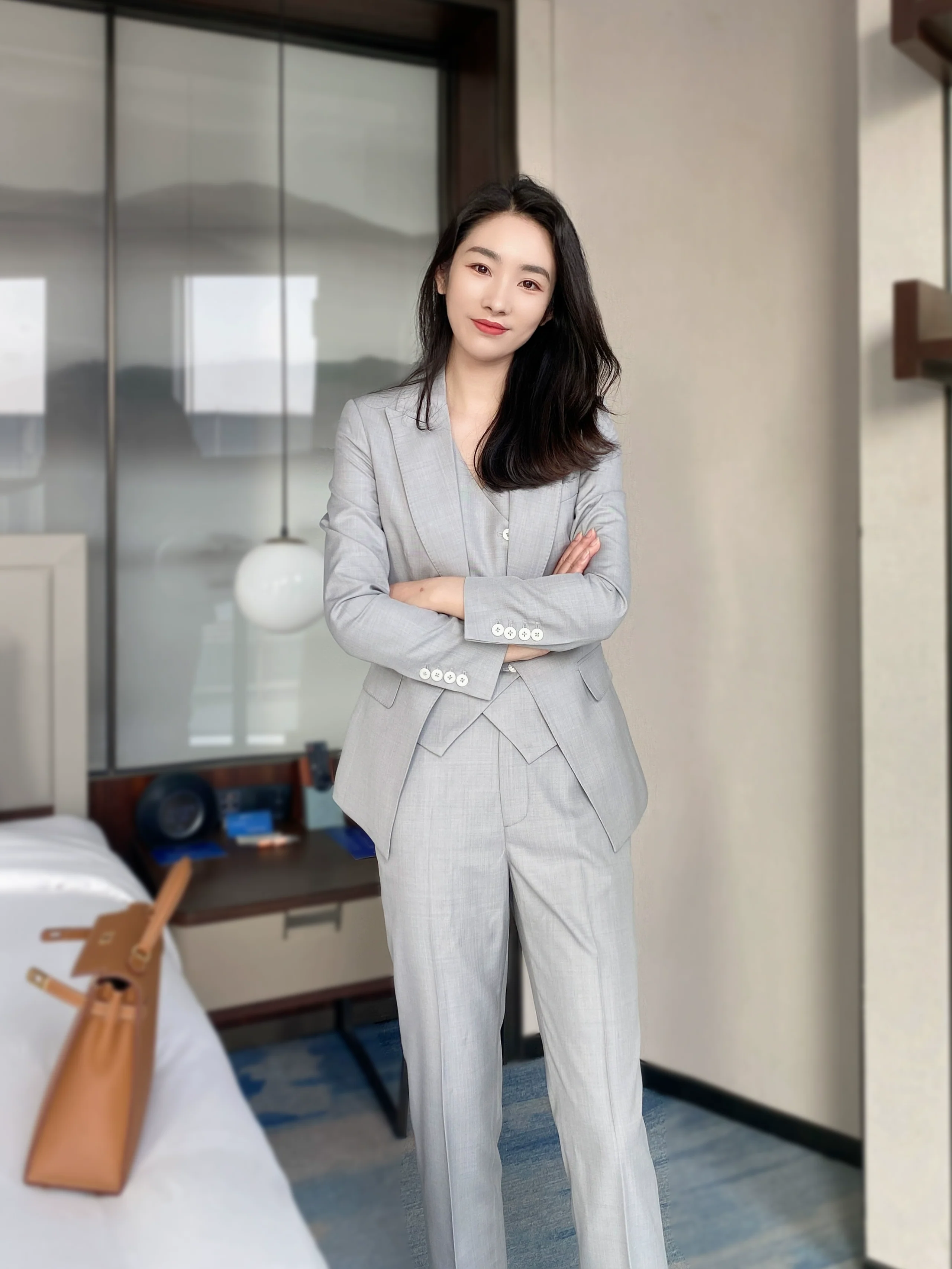 Light Grey Autumn Classic 3‑Piece Slim Fit Suit Set - Image 2