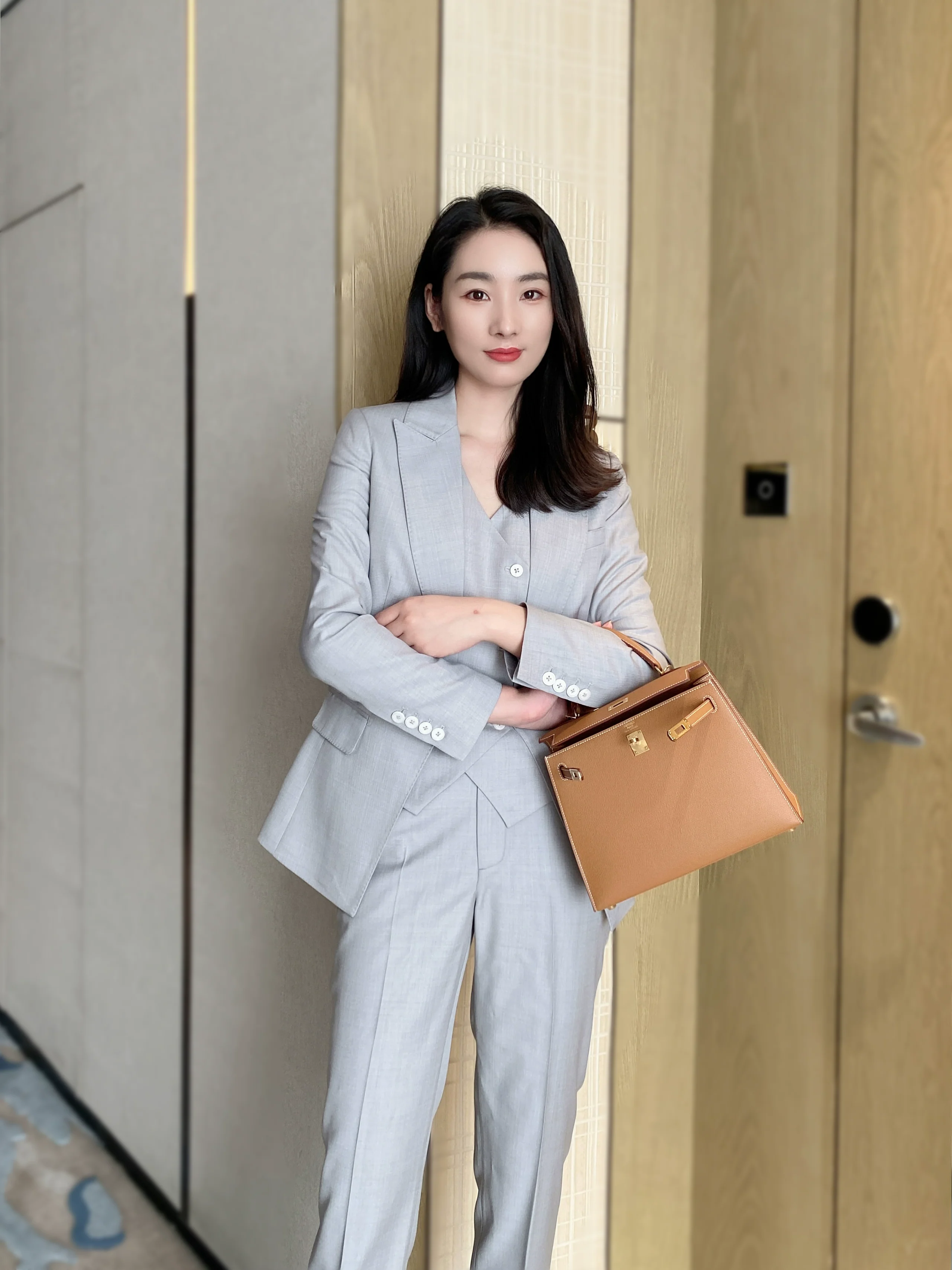 Light Grey Autumn Classic 3‑Piece Slim Fit Suit Set - Image 4