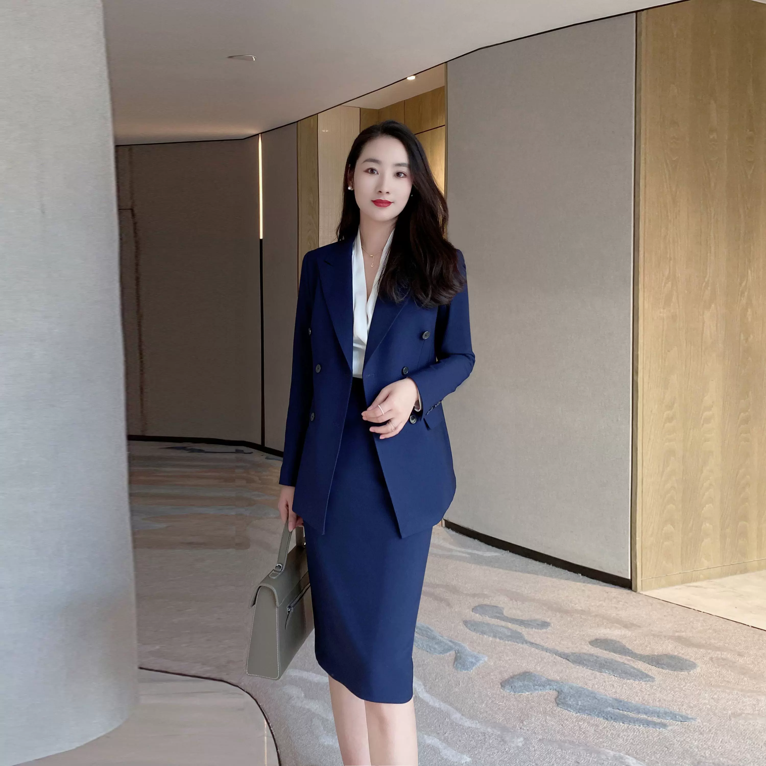 Navy Blue Autumn Classic Business Suit with Fitted Skirt - Image 2