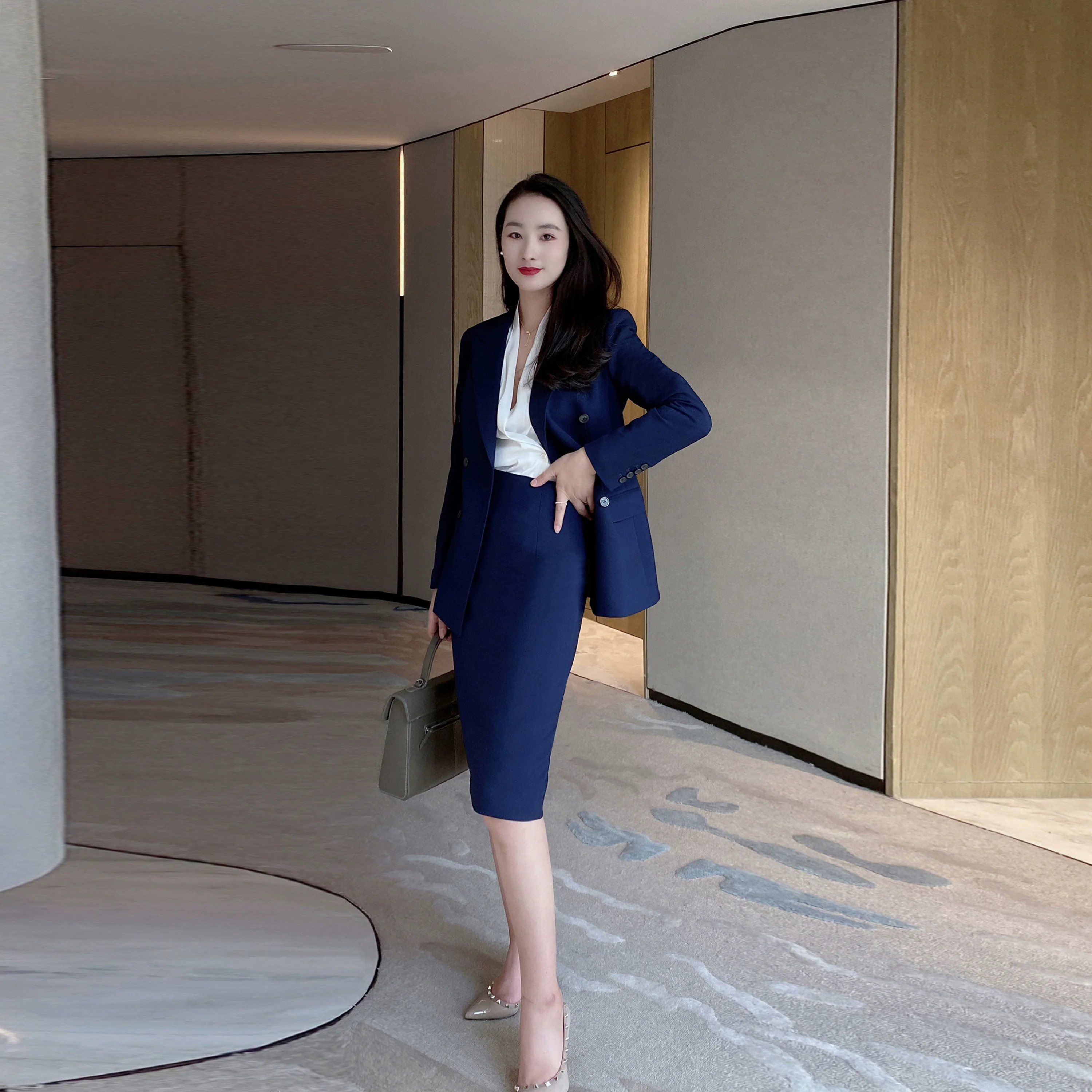 Navy Blue Autumn Classic Business Suit with Fitted Skirt - Image 6