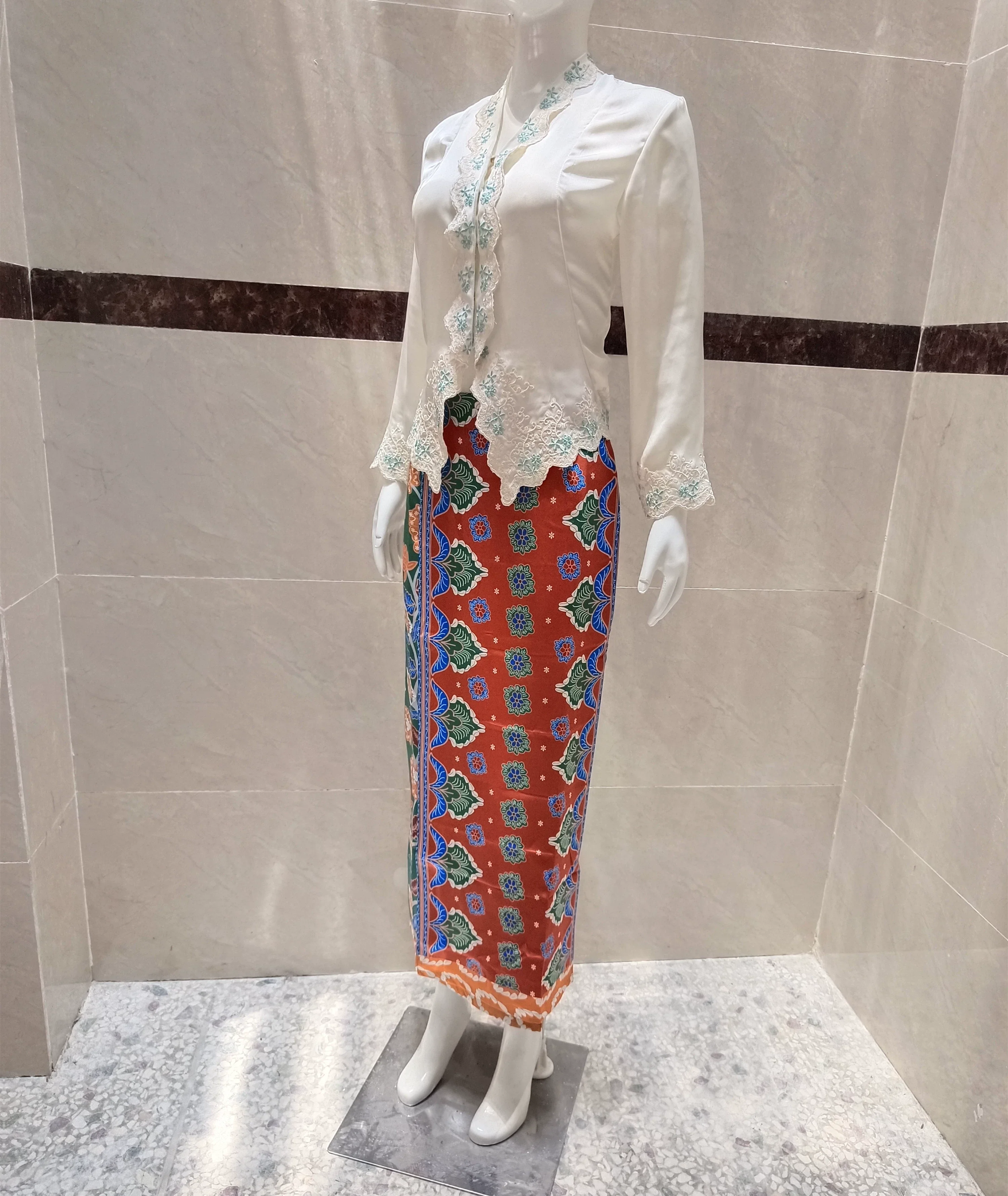 Off-white Embroidered Top and Skirt - Image 2