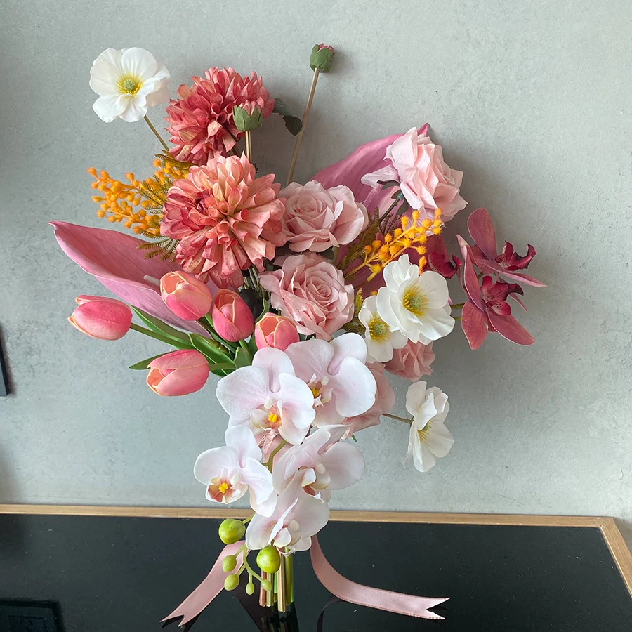 Retro Pink Phalaenopsis Orchid Handheld Bouquet for Home Décor - Image 3