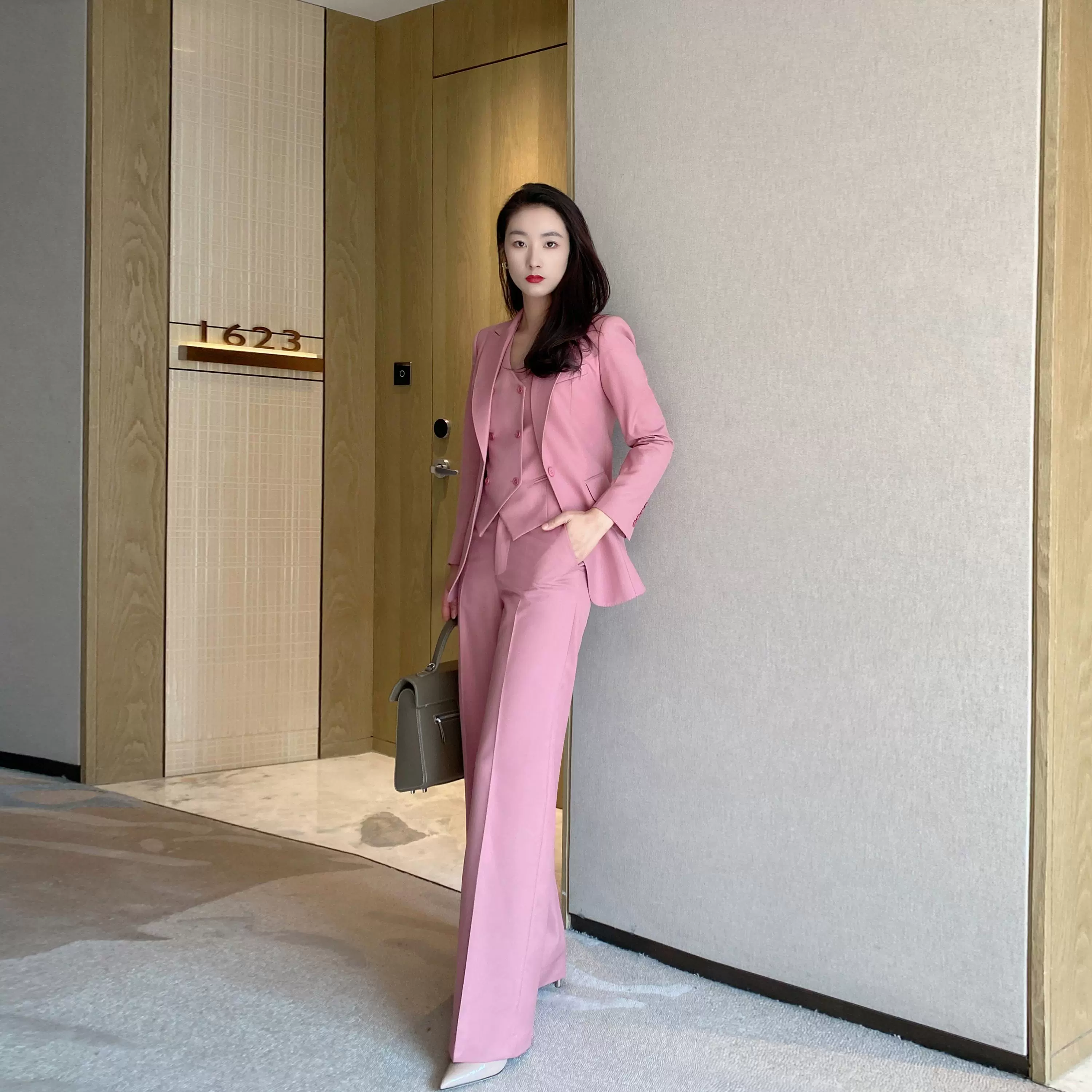 Rose Pink Professional Three-Piece Women's Suit with High-Waist Pants - Image 2