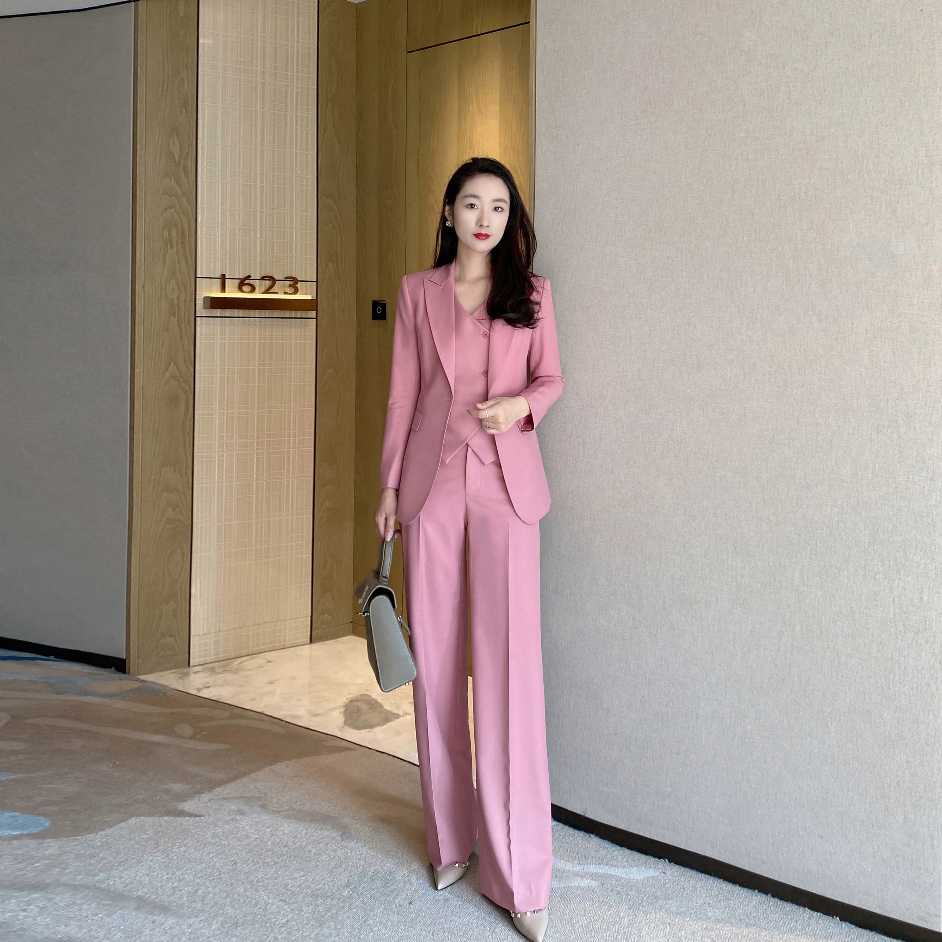 Rose Pink Professional Three-Piece Women's Suit with High-Waist Pants - Image 6