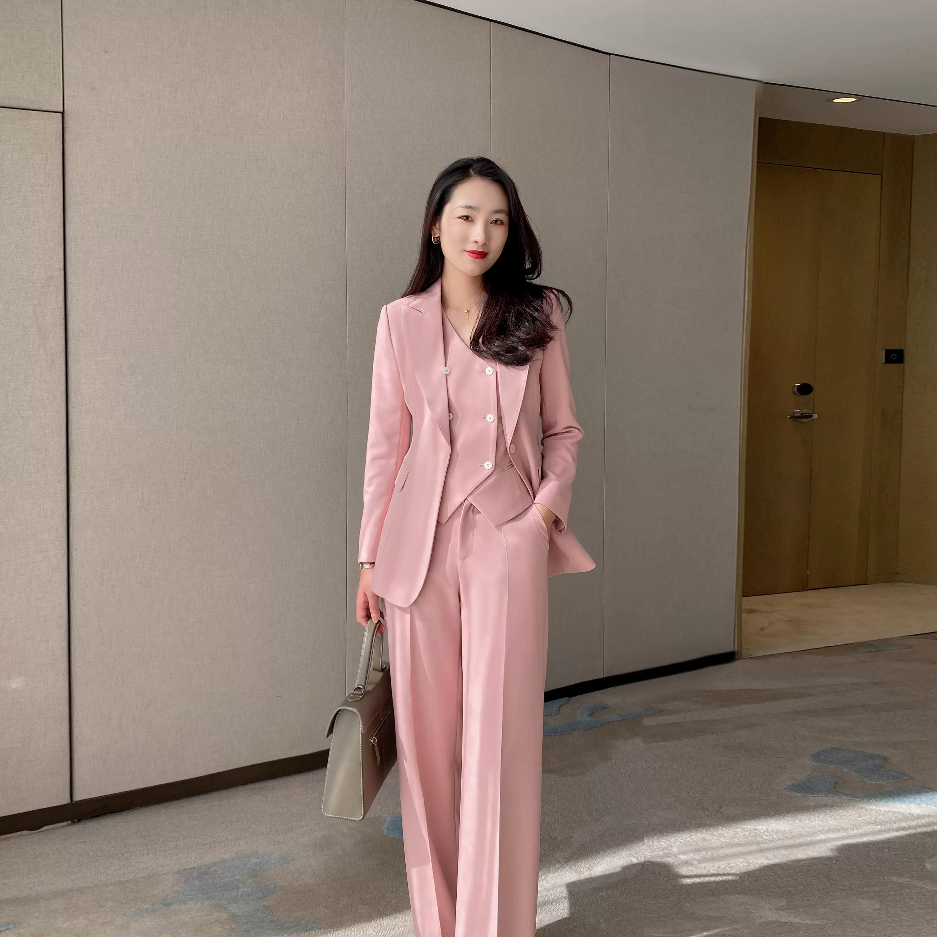 Spring Fuchsia Classic 3-Piece Suit Set – Jacket, Vest & Trousers - Image 2