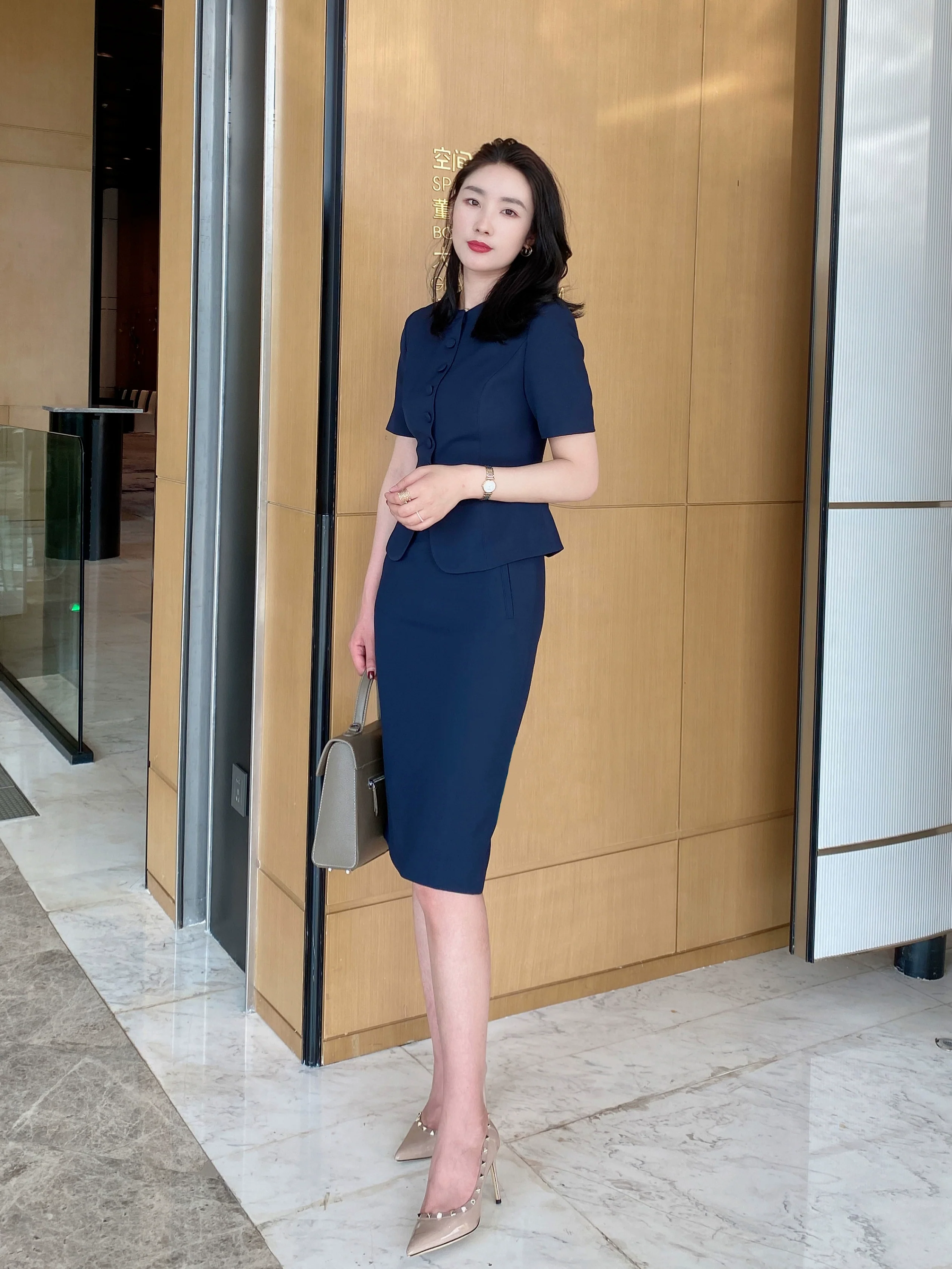 Summer Classic Short Sleeve Hidden Green Suit for Hotel Professionals - Image 3