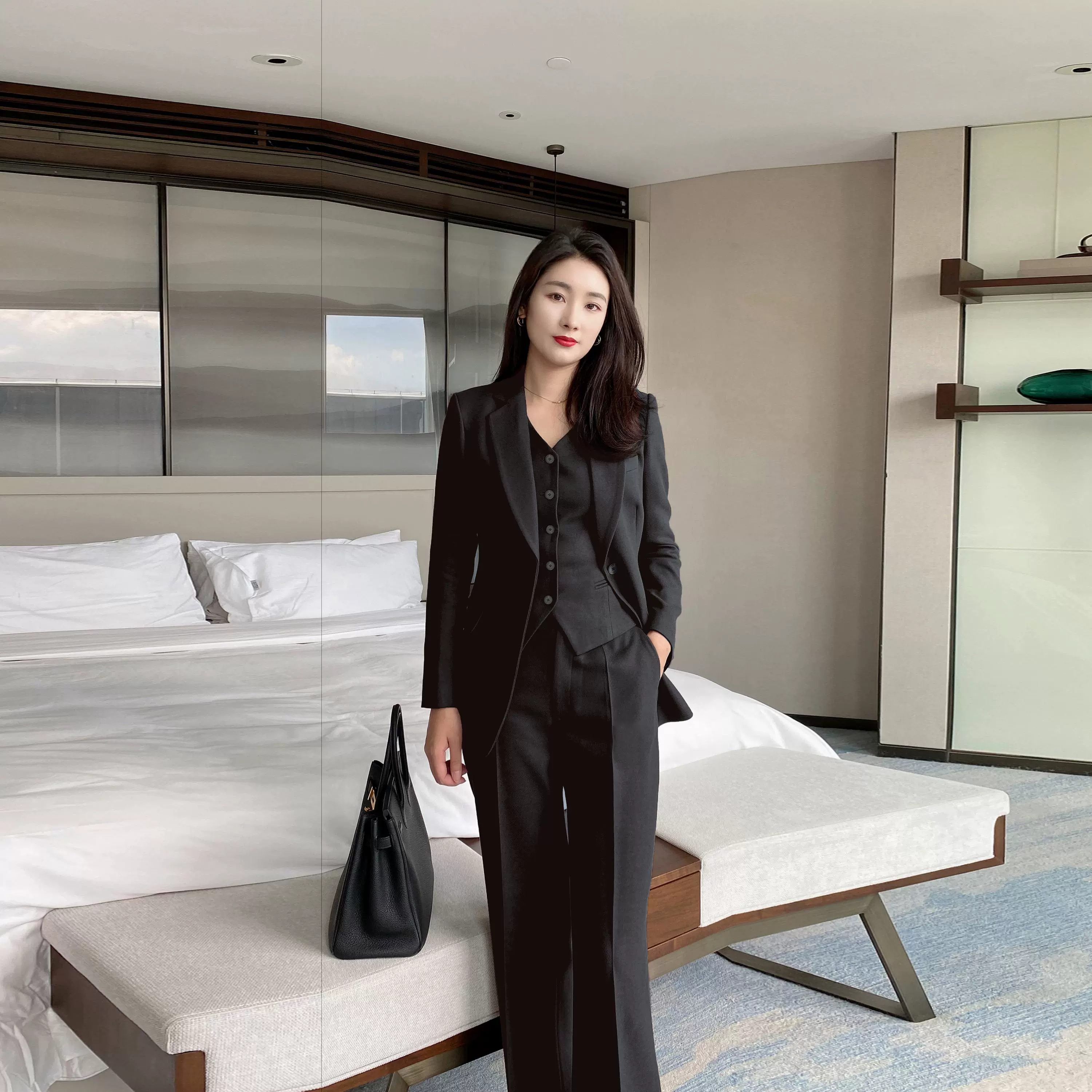 Winter Woolen Black 3‑Piece Suit – Thick Classic Loose‑Fit Set - Image 3
