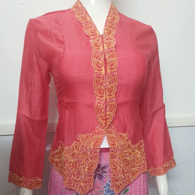 Women Embroidered Fitted Shirt Set - Image 6
